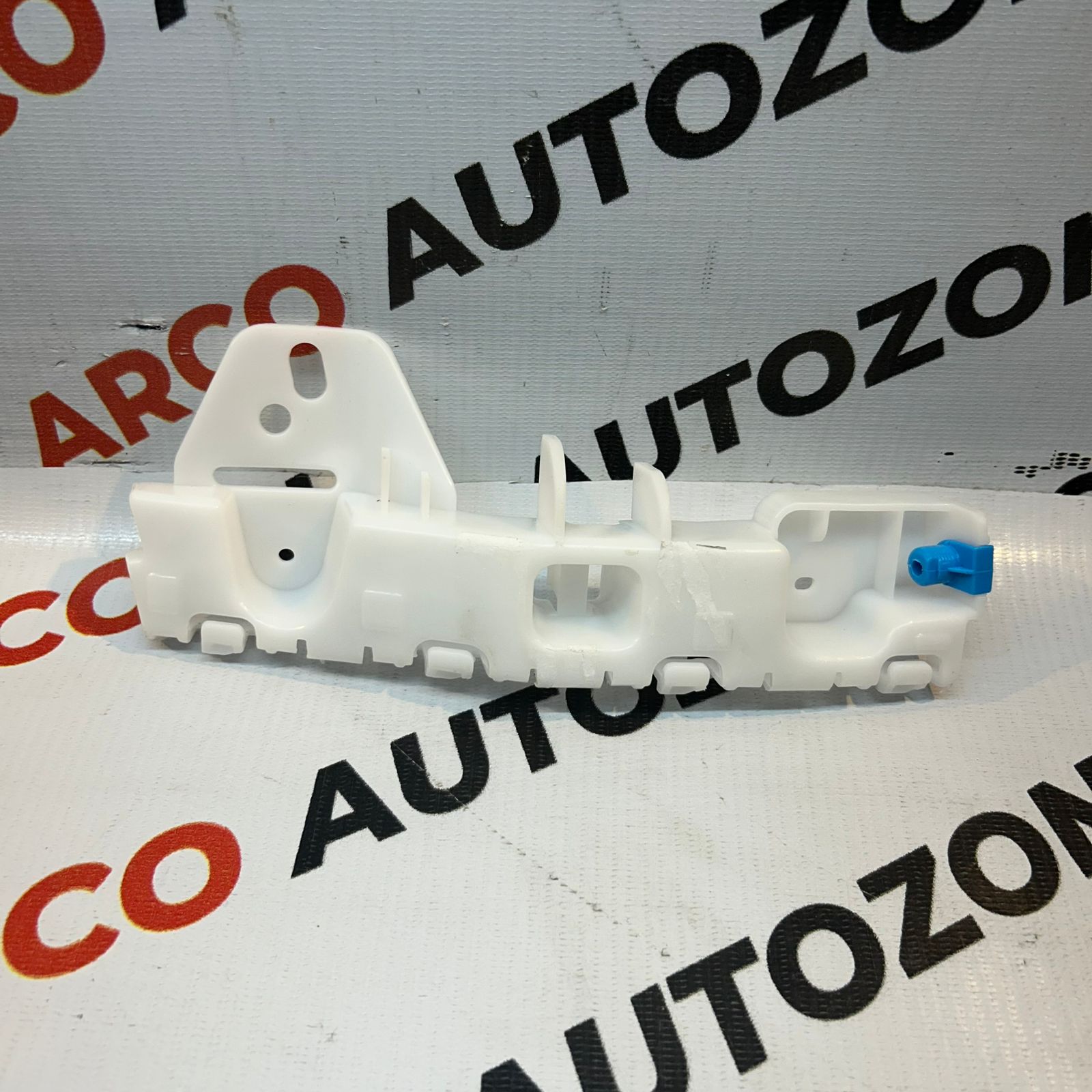 FRONT BUMPER BRACKET BEAT RIGHT ACC GMDBE1FBBR