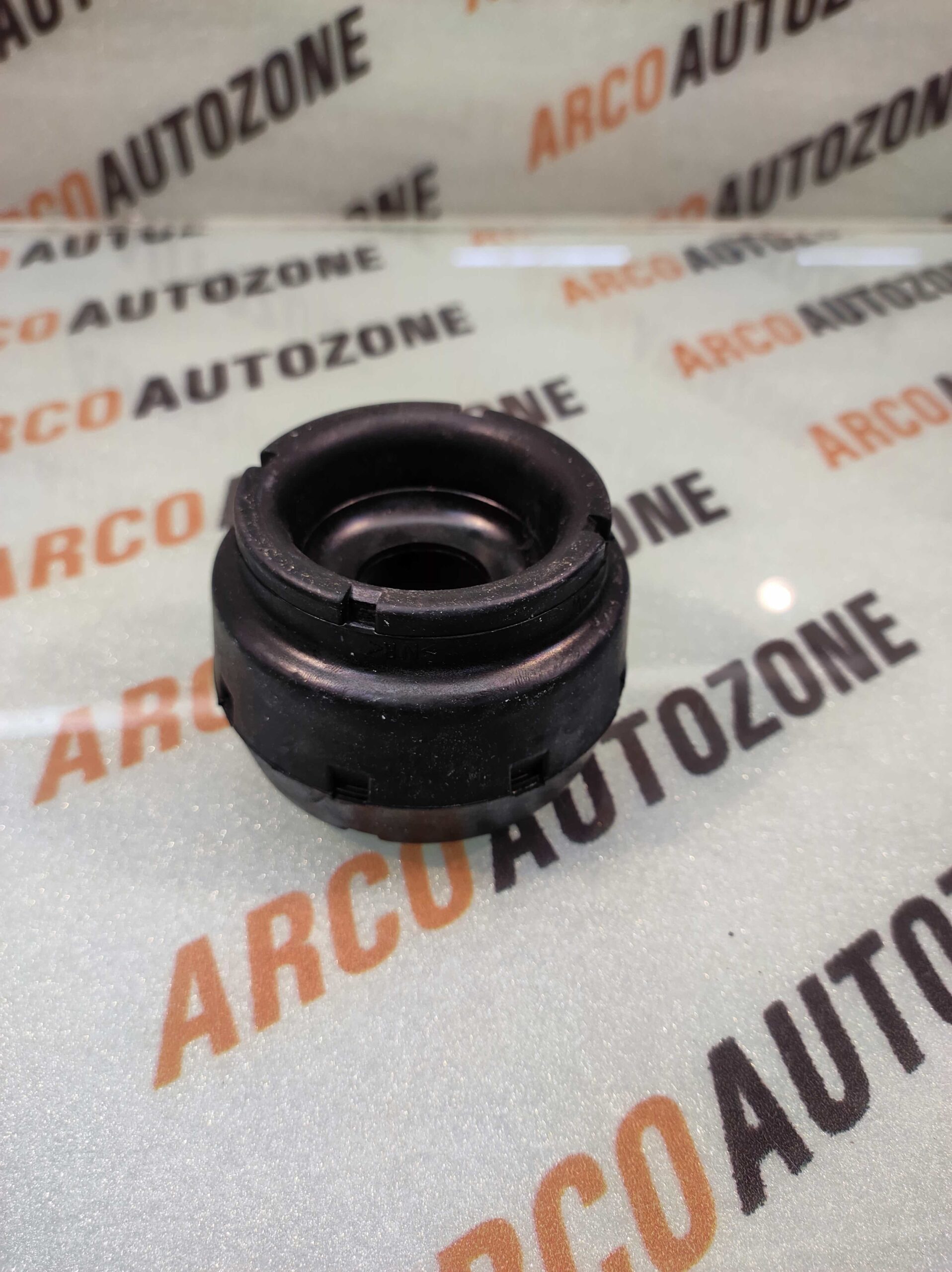 FRONT SHOCKER MOUNTING POLO VENTO BORSEHUNG 1J0412331C