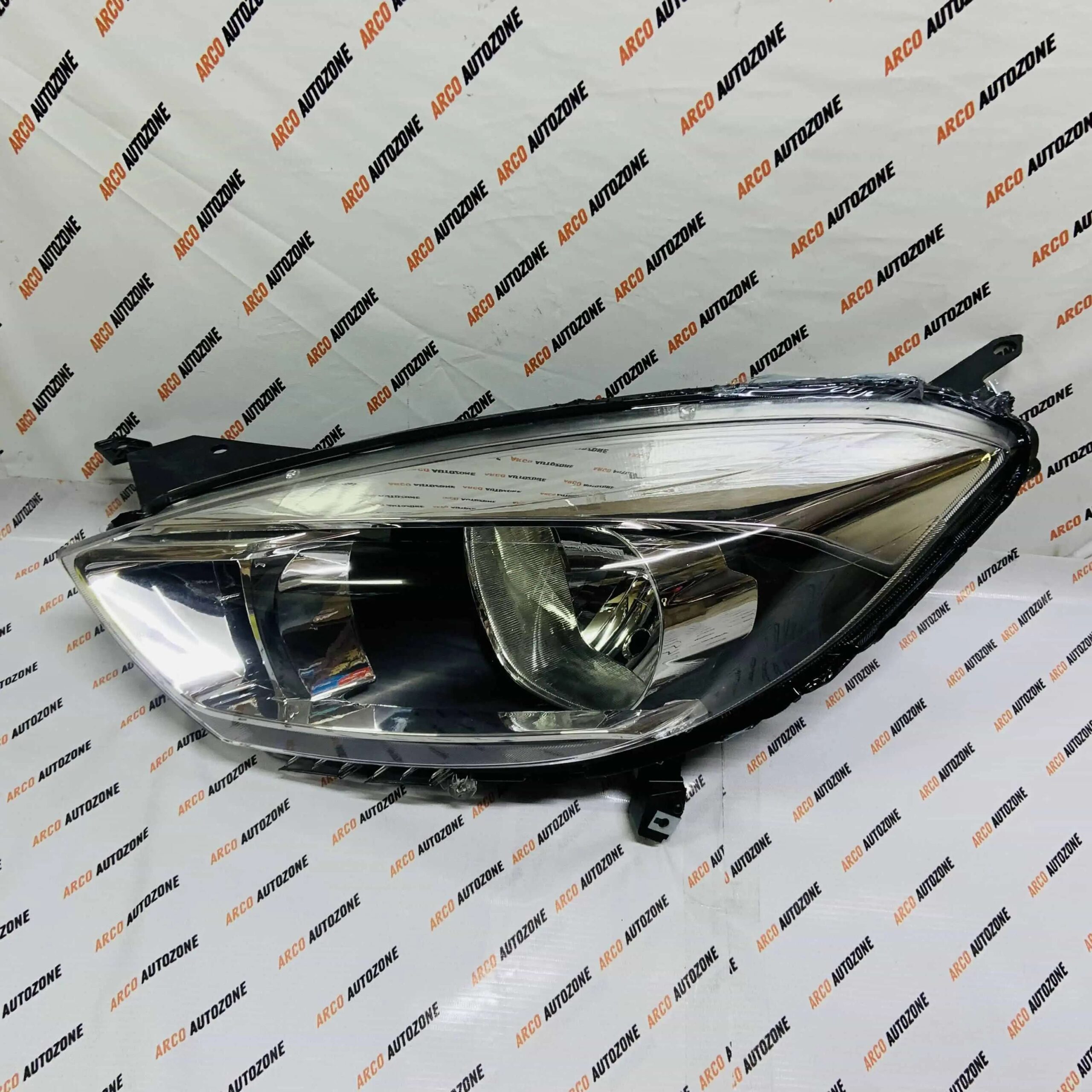 LIGHTING HEAD LIGHT TIAGO 1ST GEN LEFT LUMAX 115HLUWML