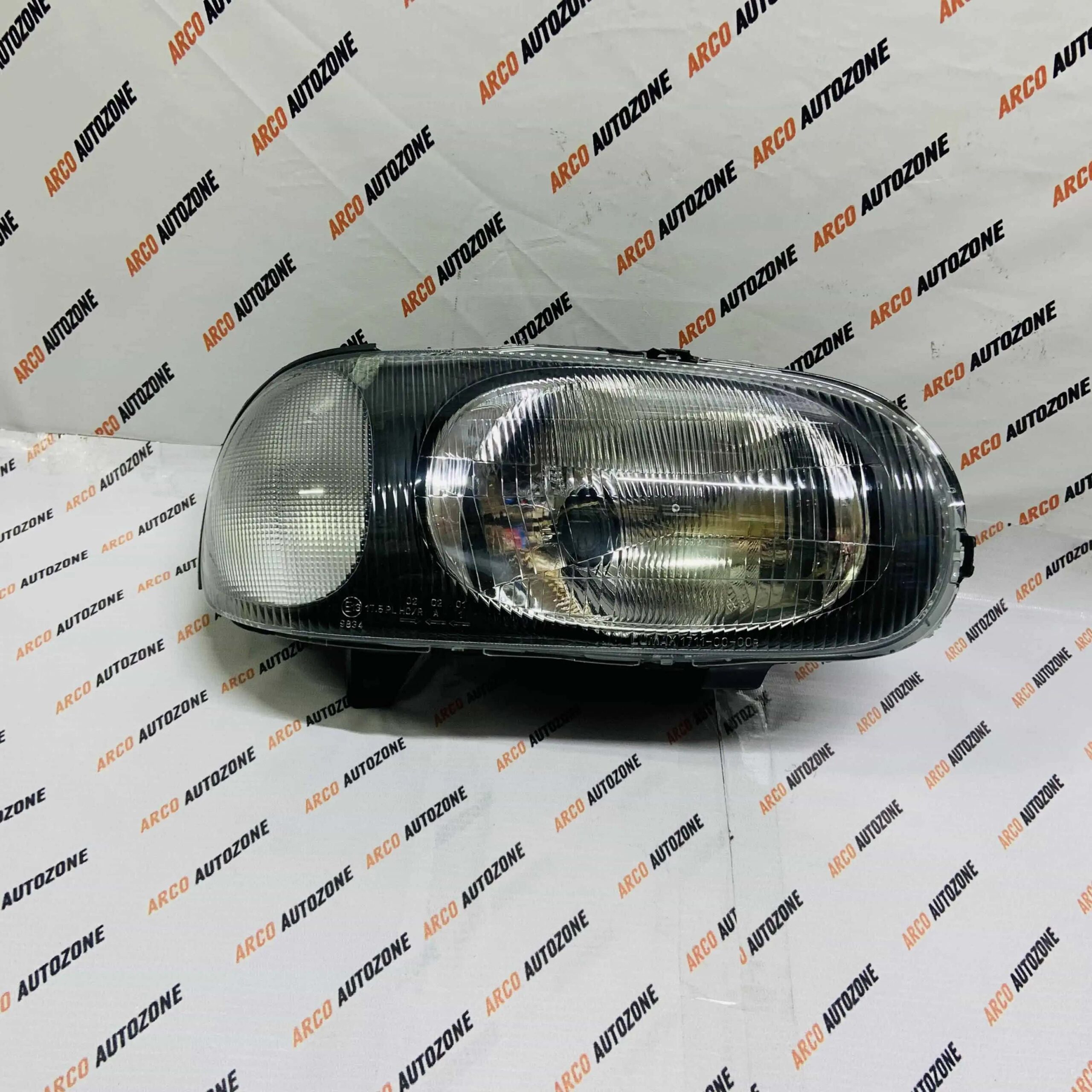 LIGHTING HEAD LIGHT ALTO T1 RIGHT LUMAX