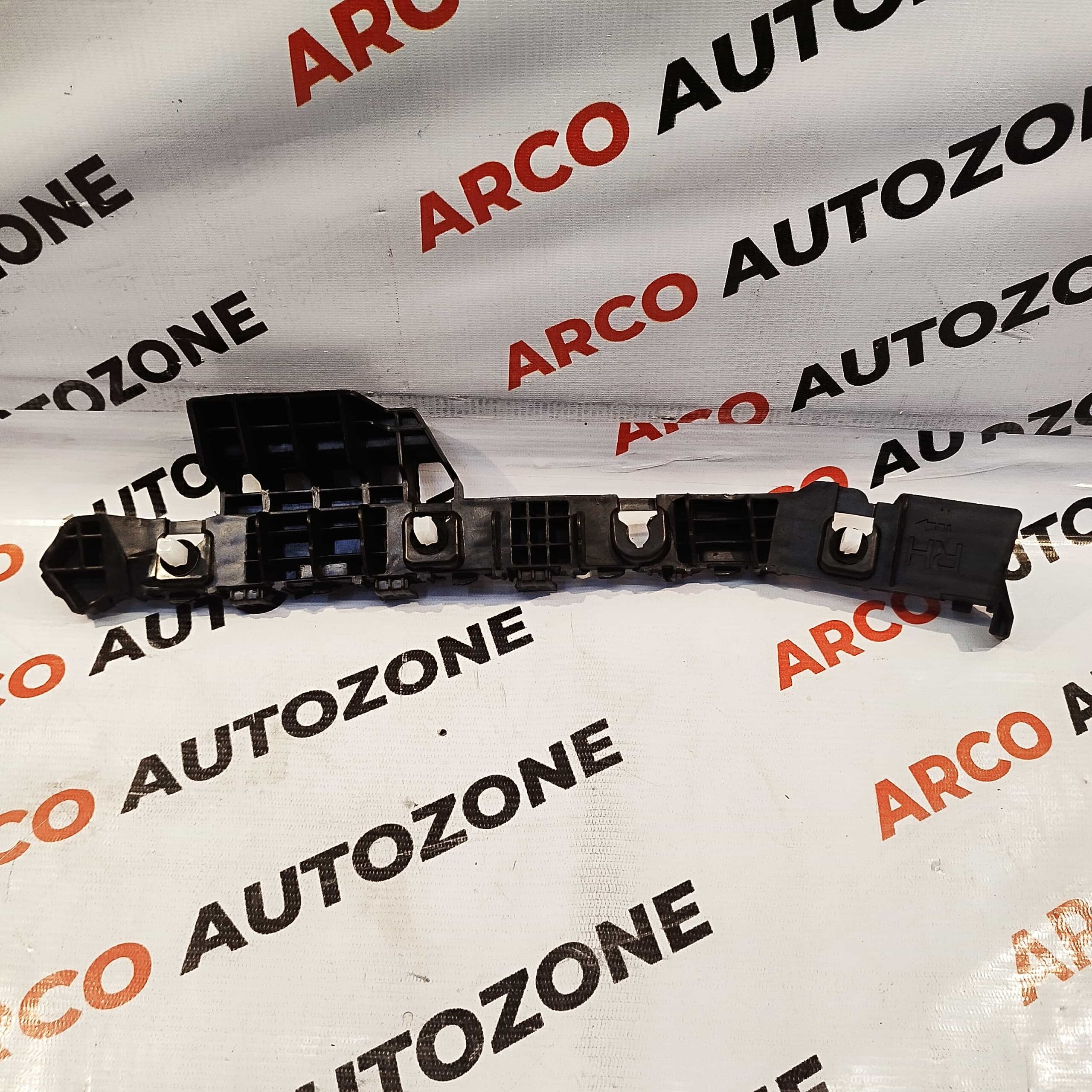 REAR BUMPER BRACKET CRETA T1 RIGHT HYU 86614A0000