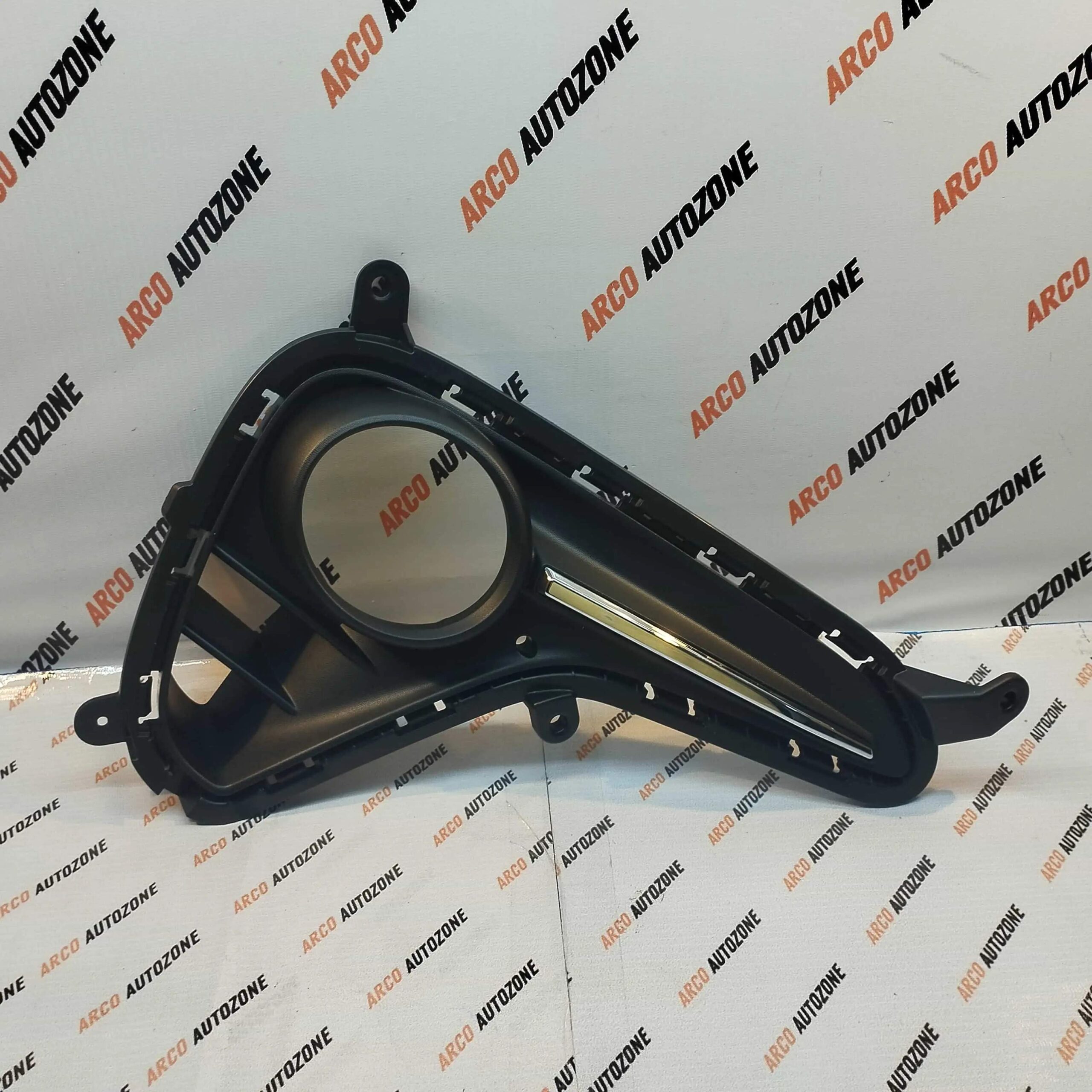 FOG LAMP COVER GRAND T2 LEFT HOLE CHR HYU 86527B4510