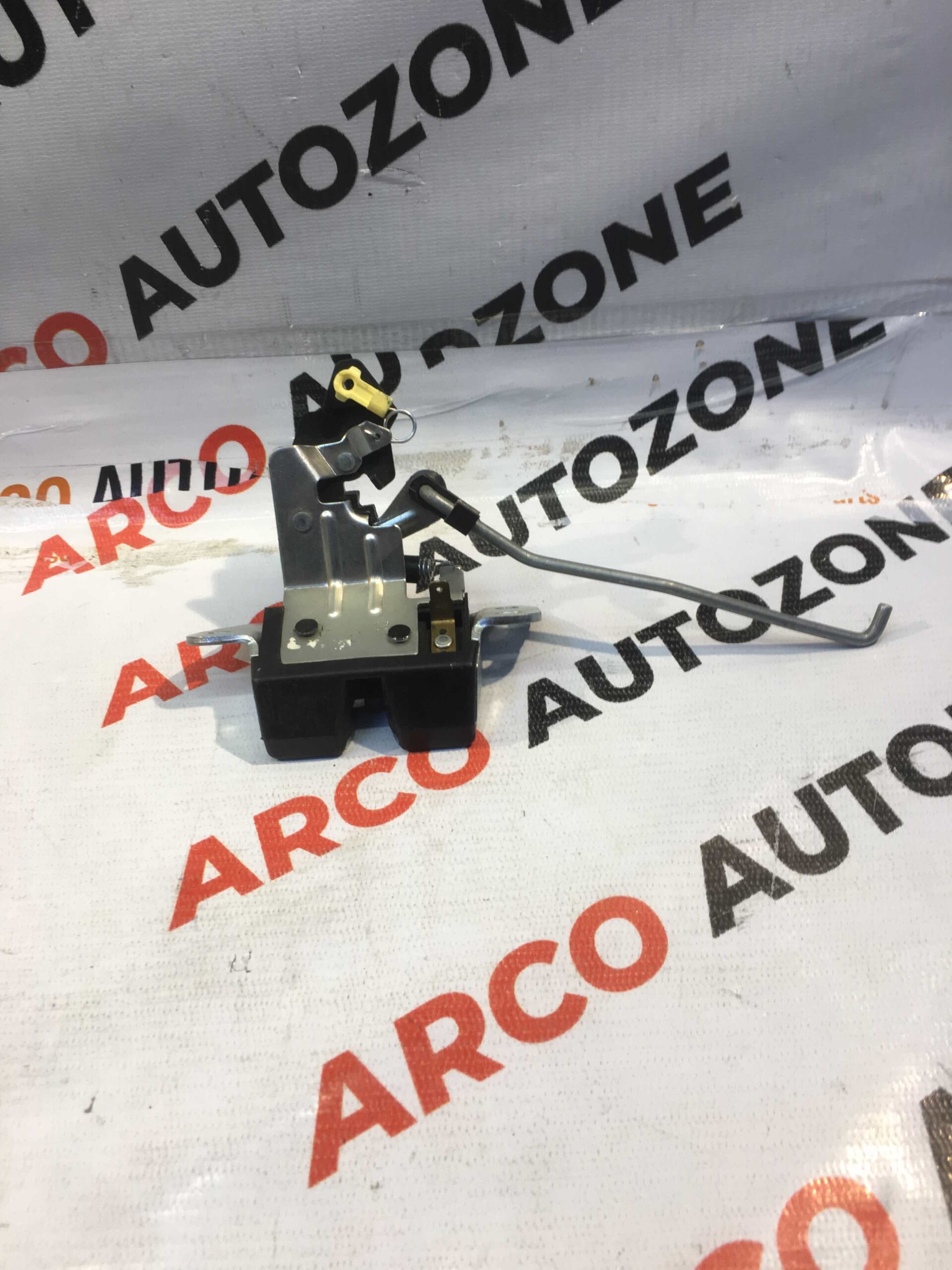 DICKY LATCH I10 HYU 812300X000