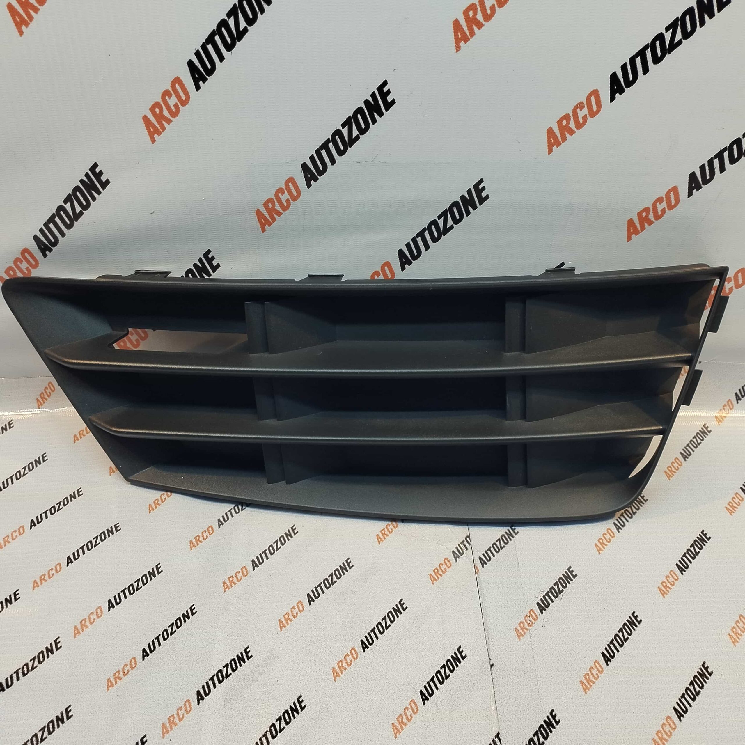 FOG LAMP COVER AUDI A4 RIGHT B9 16 IMP 8WD807682B