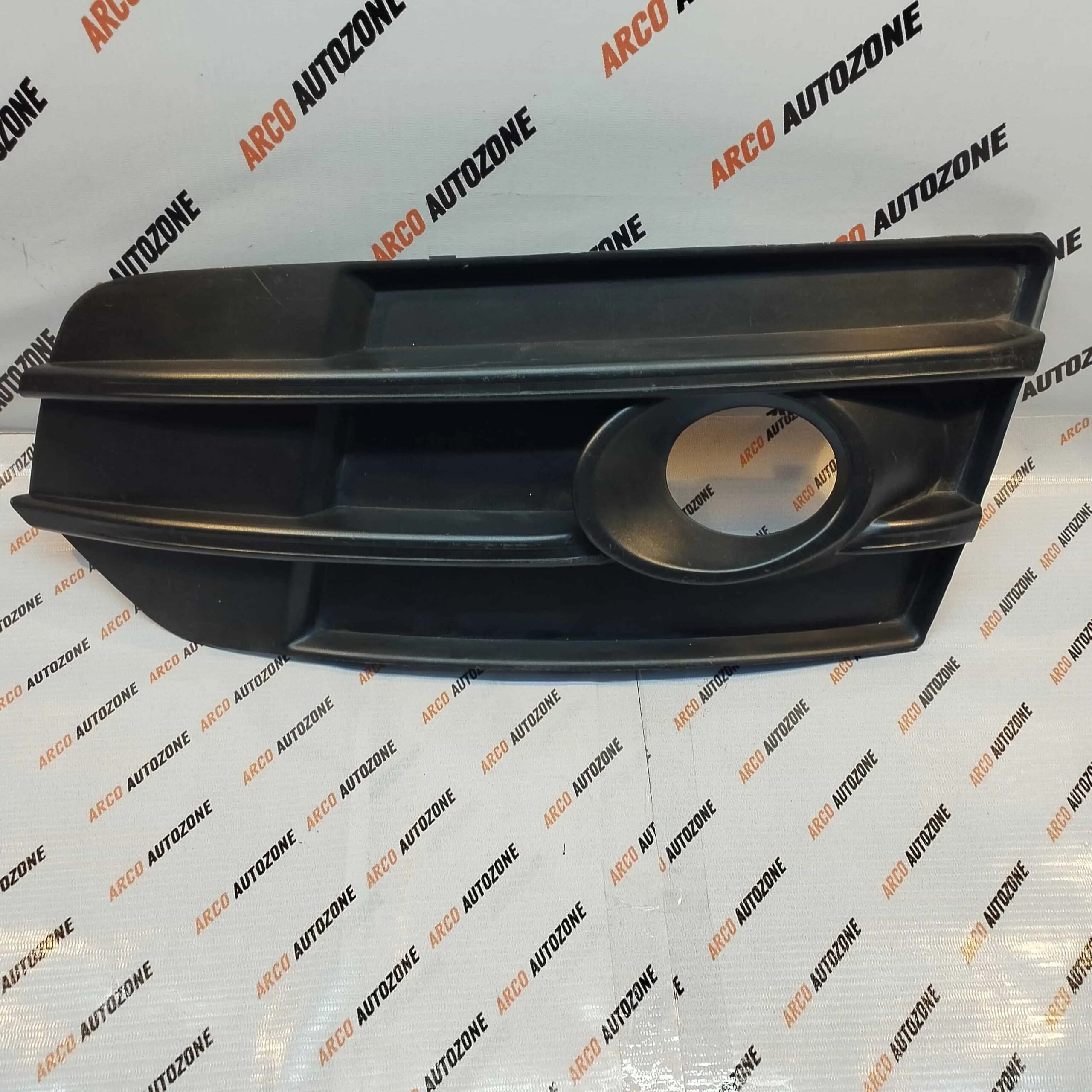 FOG LAMP COVER AUDI Q5 LEFT H 8R0807681