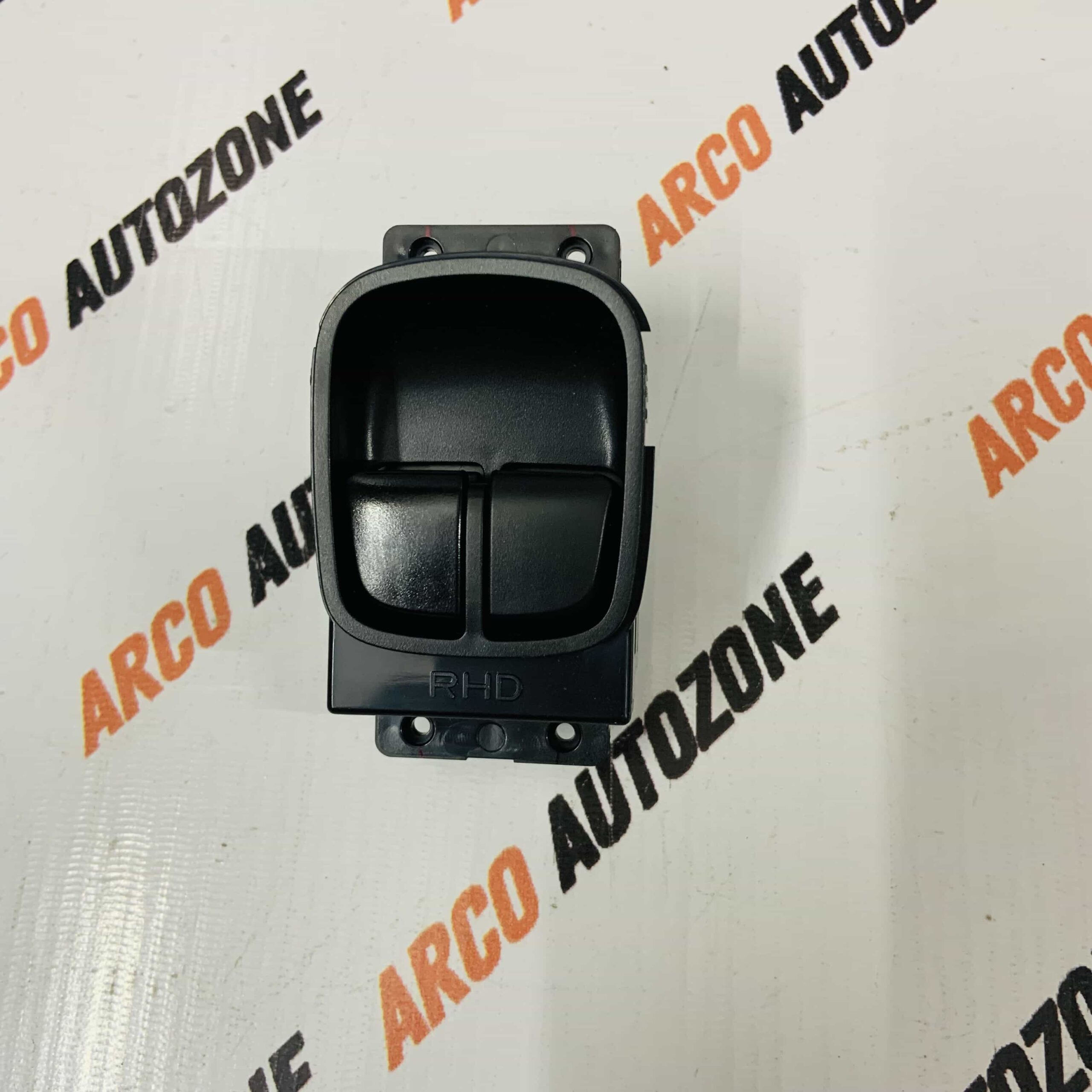 POWER WINDOW SWITCH MAIN EON HYU 935704N0004X