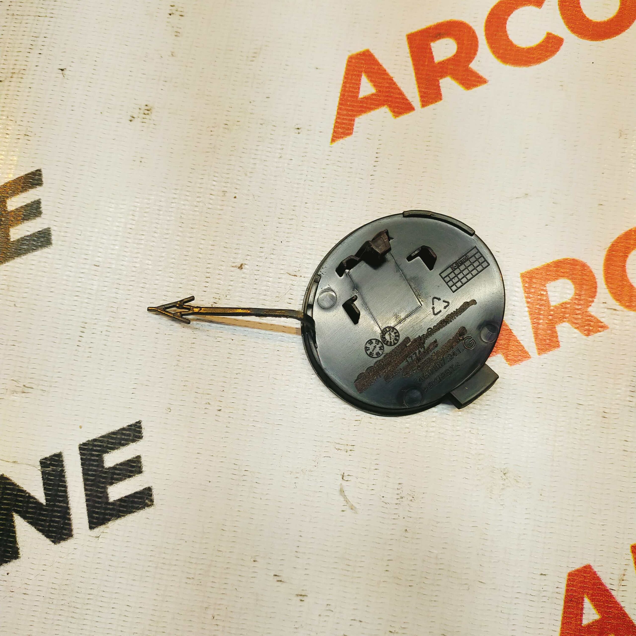 TOW CAP A6 IMP 4G0807241