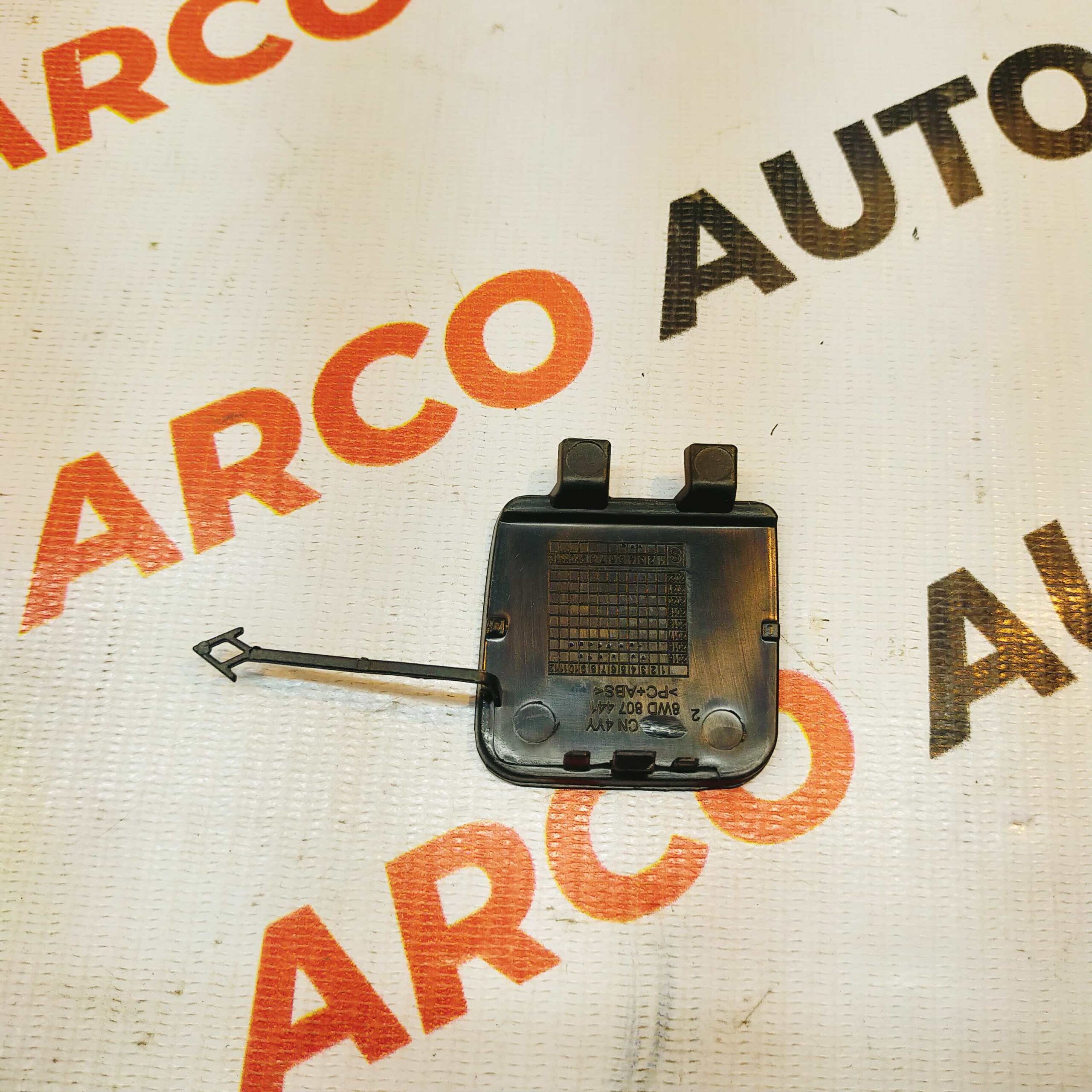 TOW CAP A4 NM R IMP 8WD807441