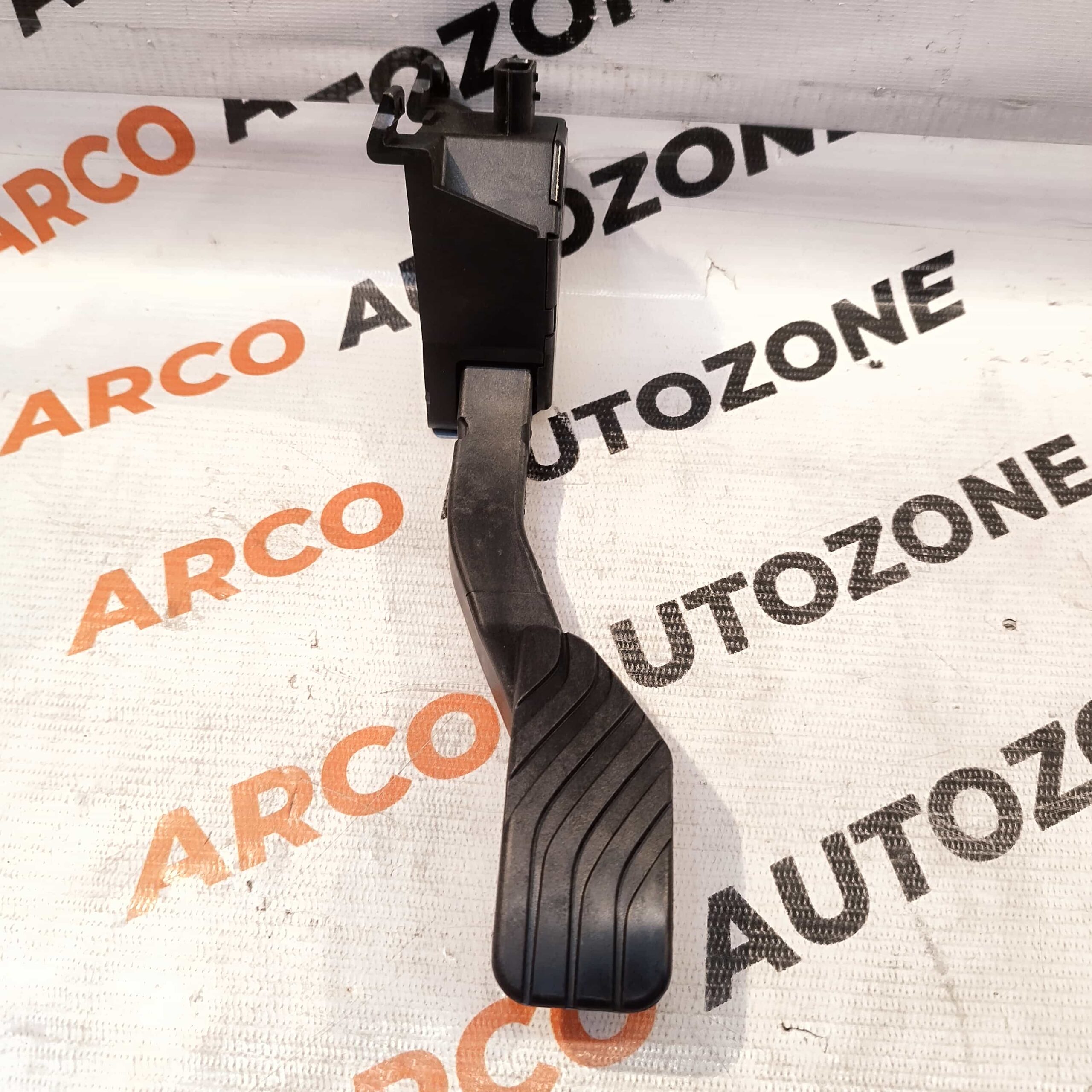 ACCELETOR PADLE KWID RENAULT 180104150R 180102105R
