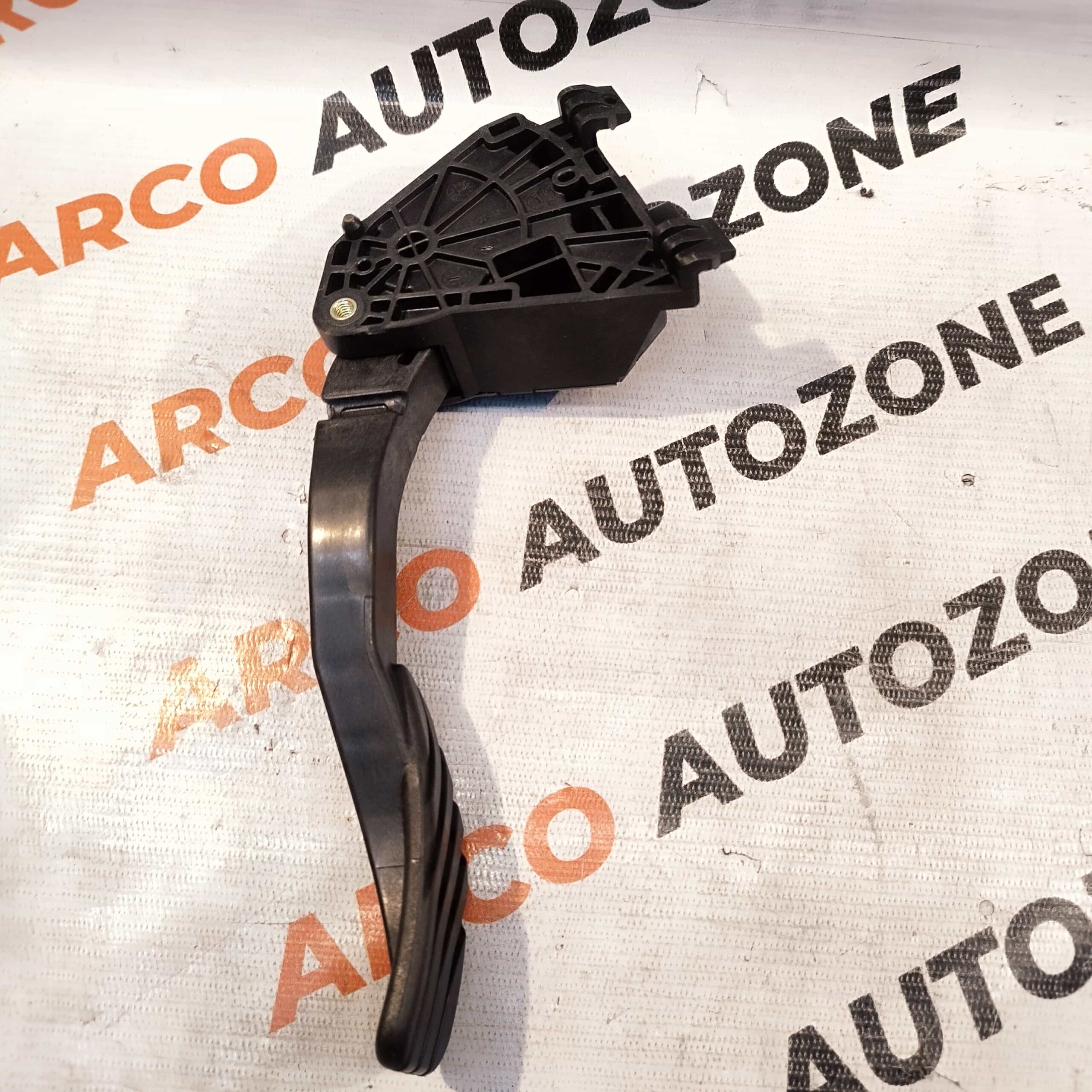 ACCELETOR PADLE KWID RENAULT 180104150R 180102105R