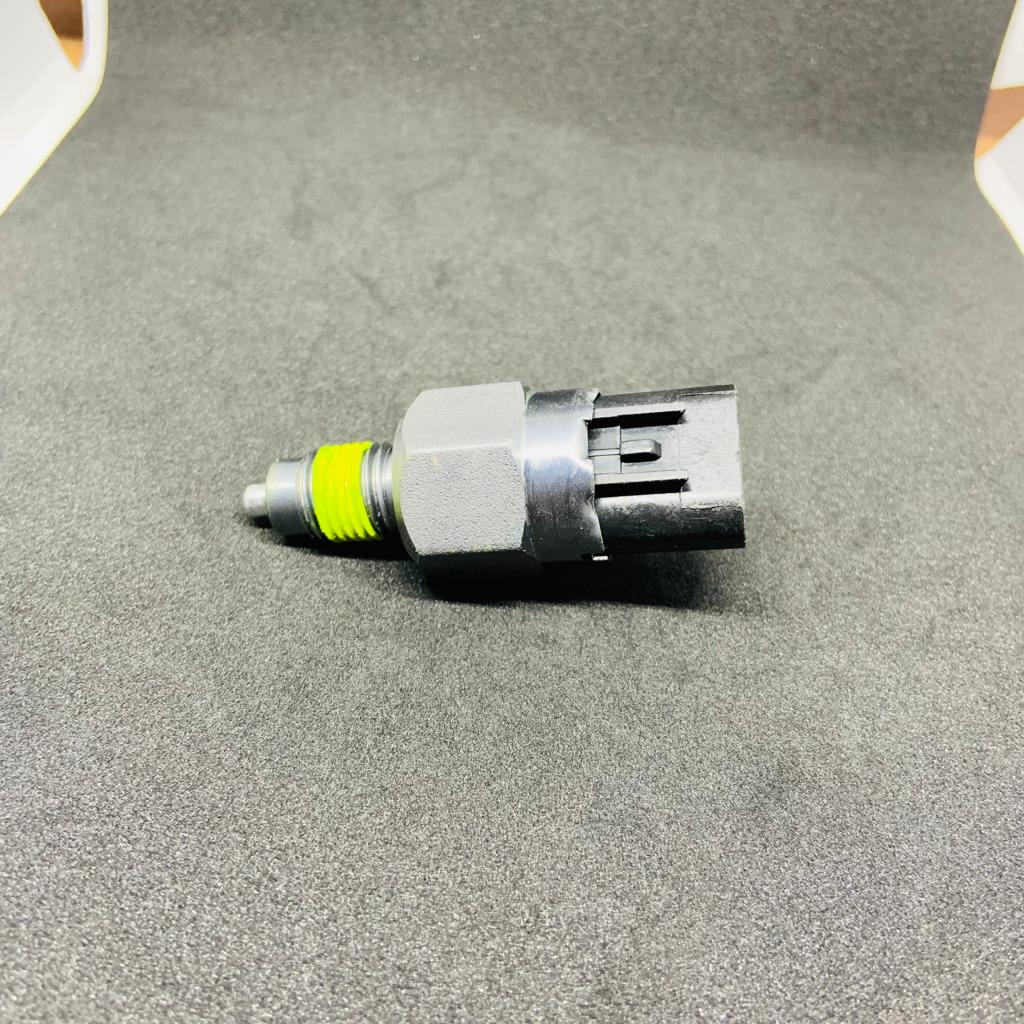 REV LIGHT SWITCH VERNA CRETA ELITE IMP 9386039012
