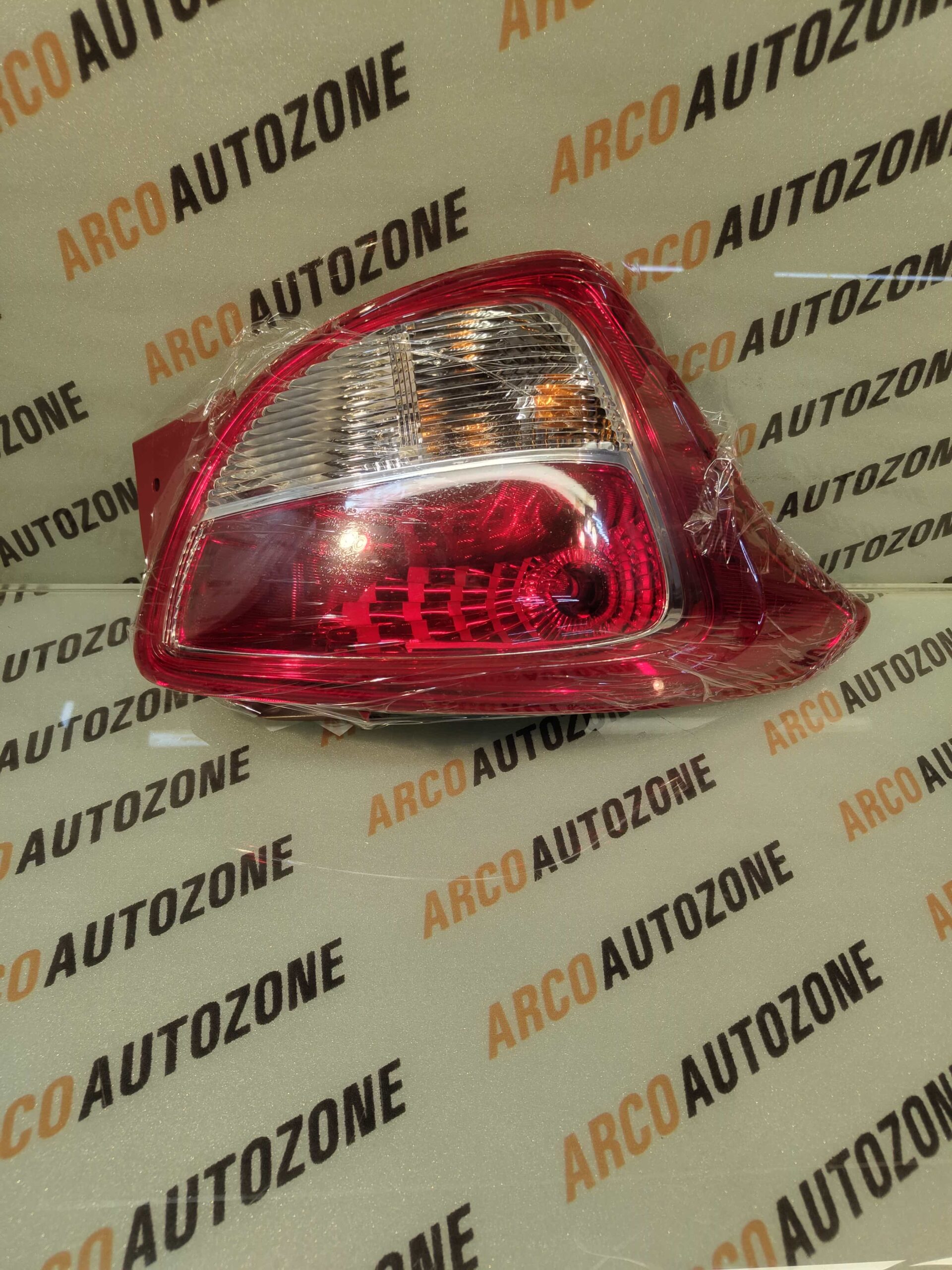 LIGHTING TAIL LIGHT GRAND LEFT HYU 92401B4000