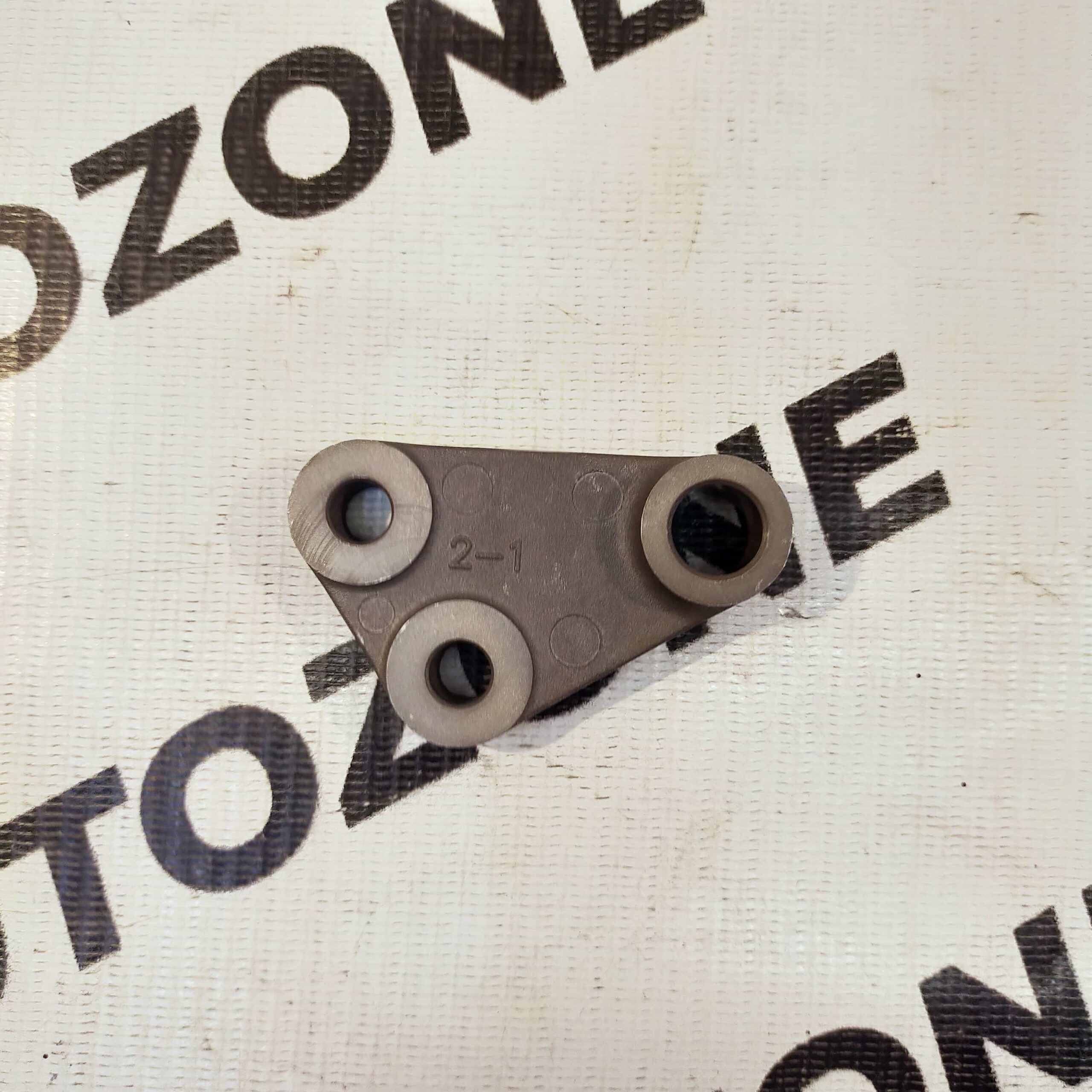 GEAR BRACKET EON CABLE MOUNTING HYU 437764N100