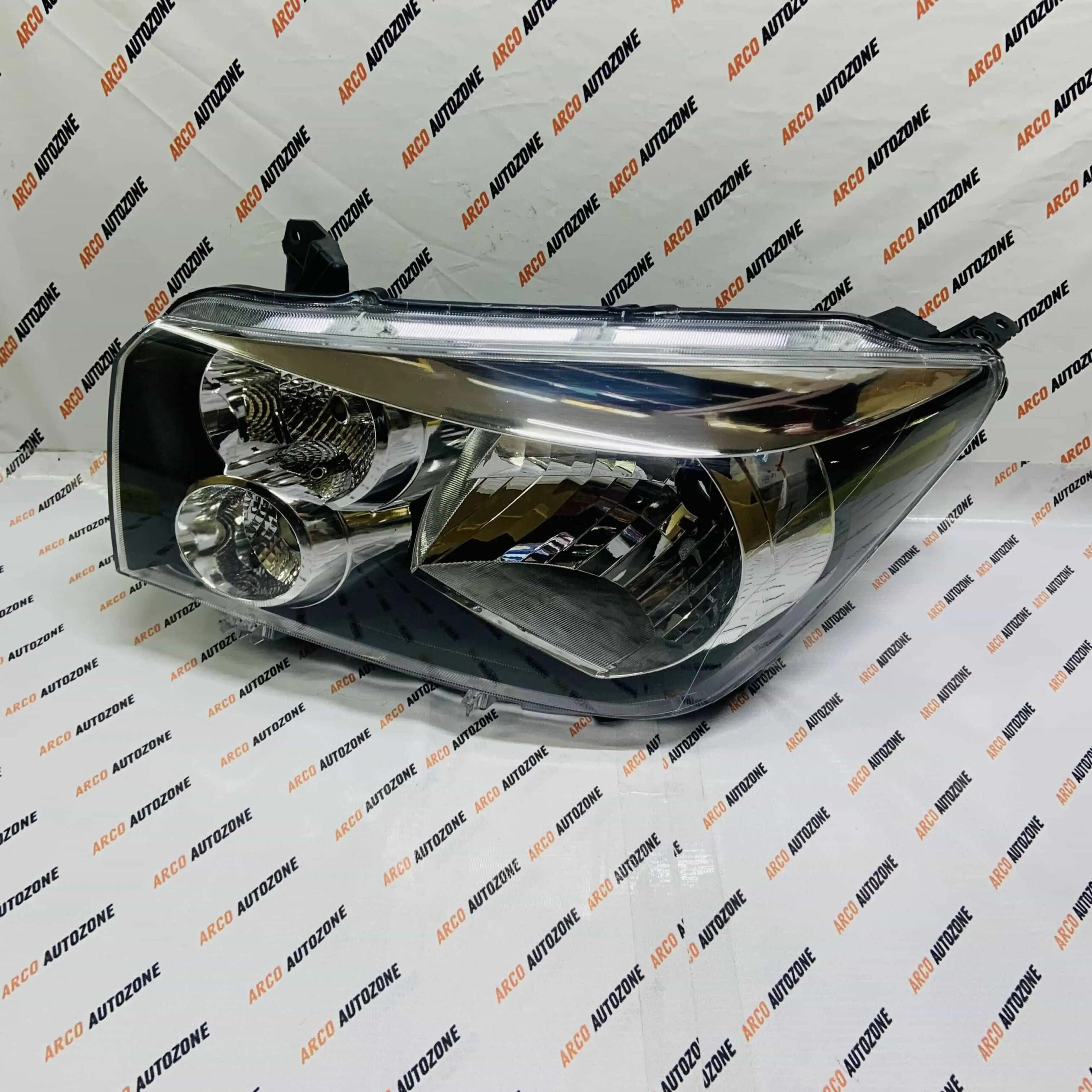 LIGHTING HEAD LIGHT CELERIO LEFT LUMAX 127HLACLRML