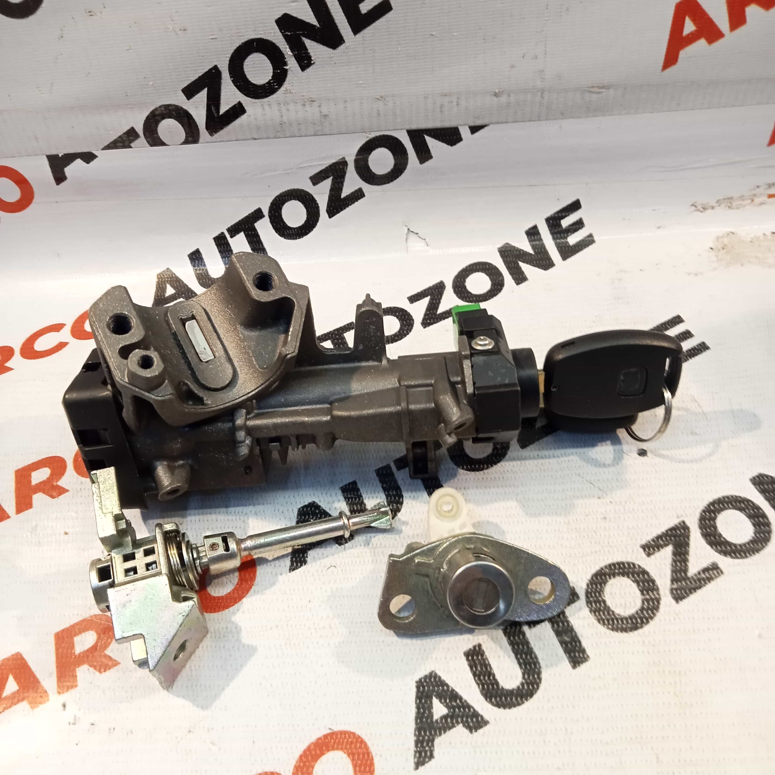 LOCK SET AMAZE BRIO WITH REMOTE