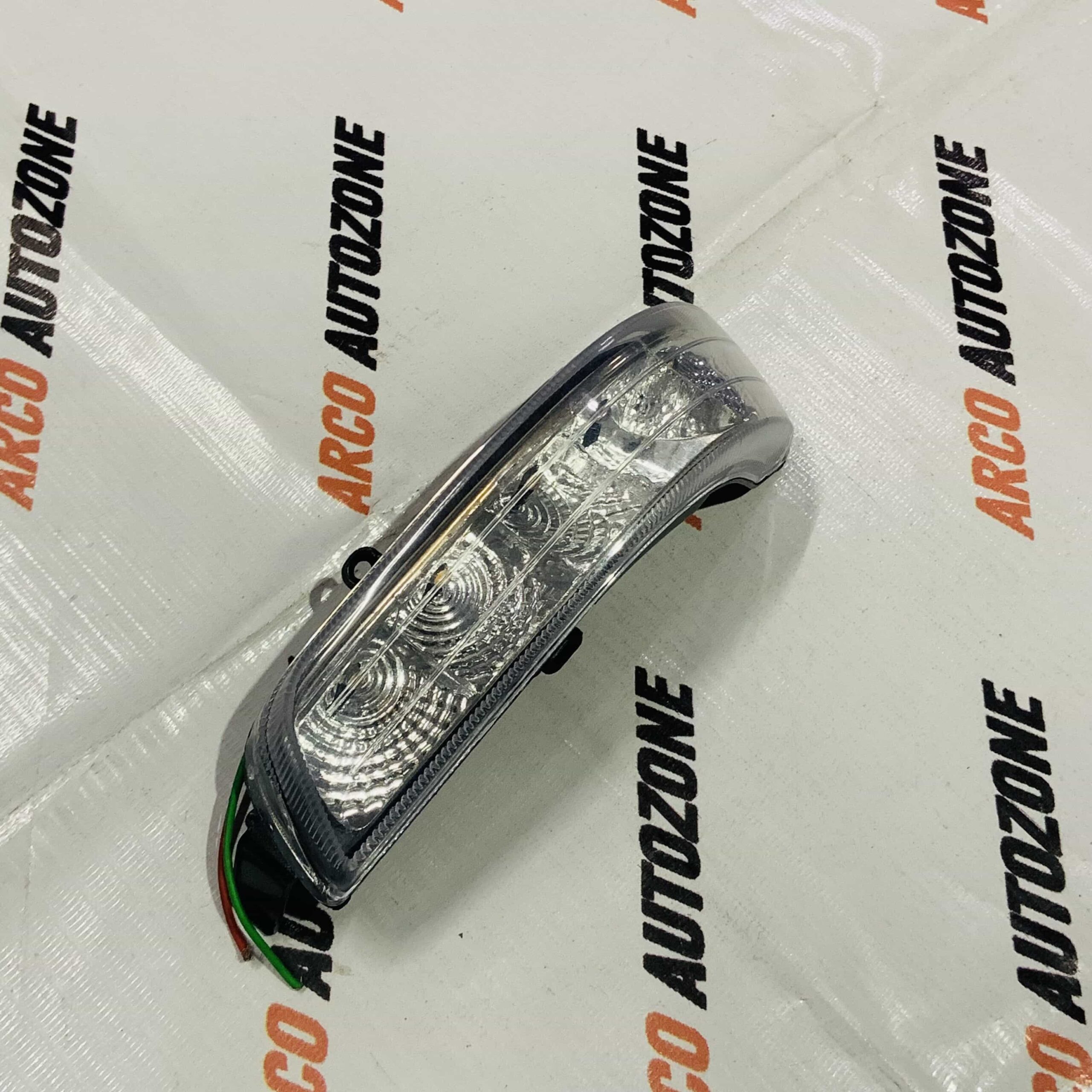 SIDE MIRROR INDICATOR XUV500 LEFT NEO
