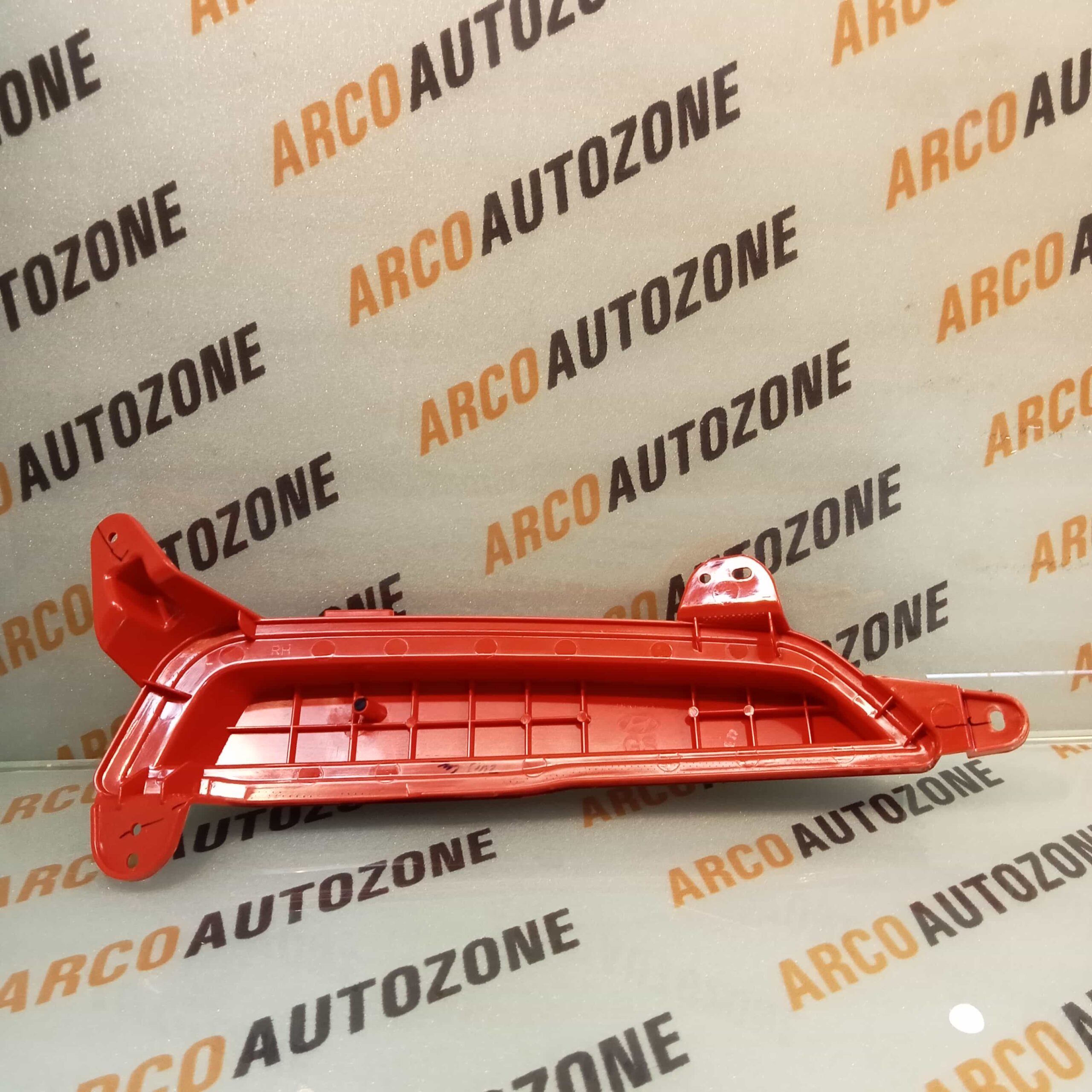 REAR BUMP REFLECTOR CRETA T1 RIGHT HYU 92406A0000