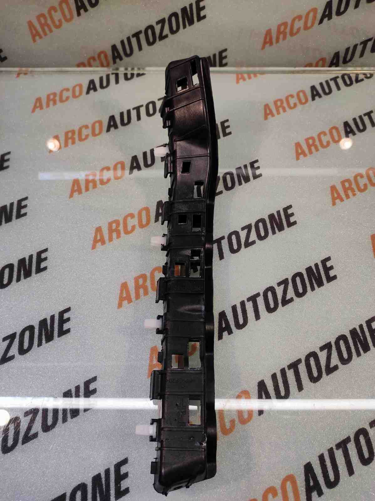 REAR BUMPER BRACKET EON RIGHT HYU 866144N000
