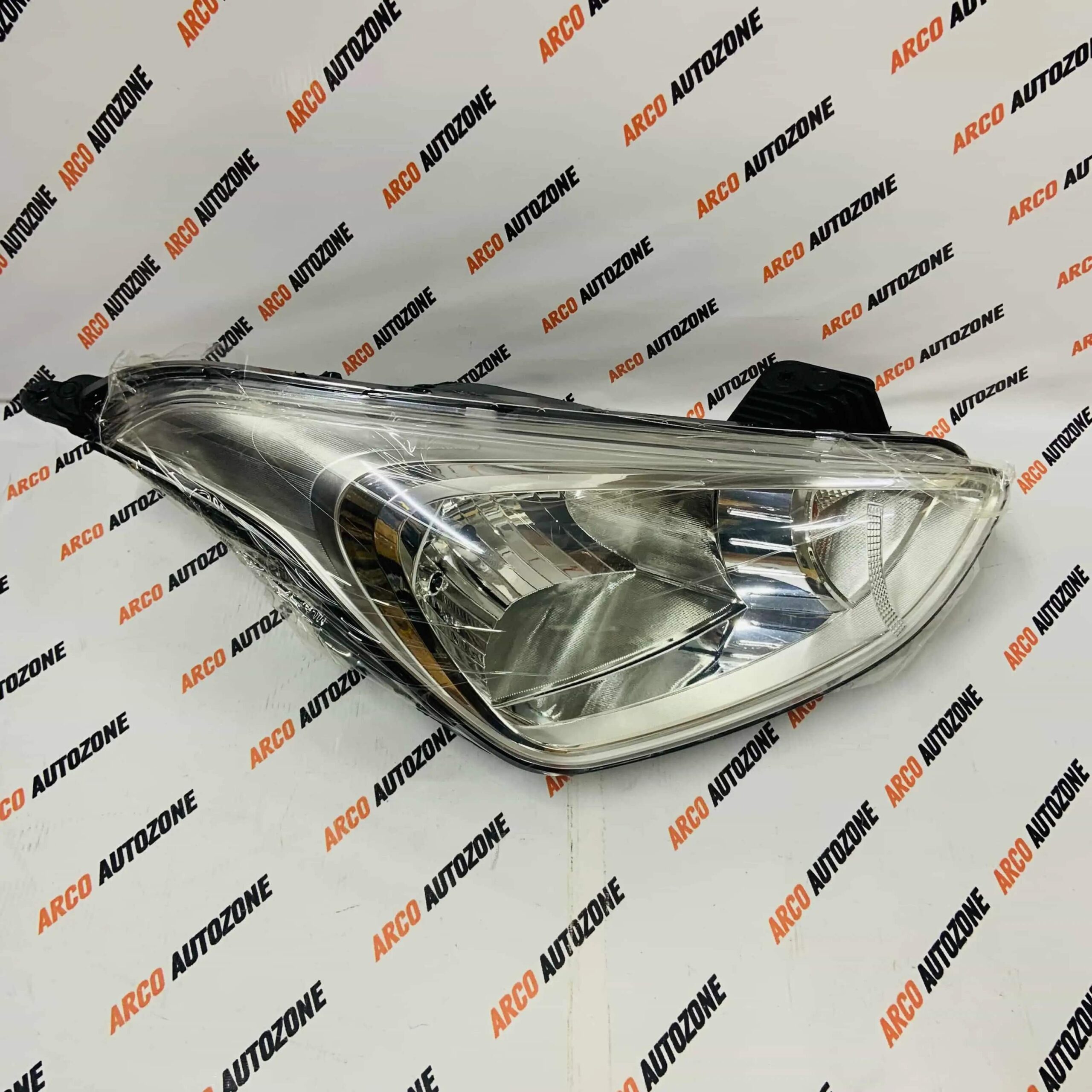LIGHTING HEAD LIGHT GRAND RIGHT HYU 92102B4040