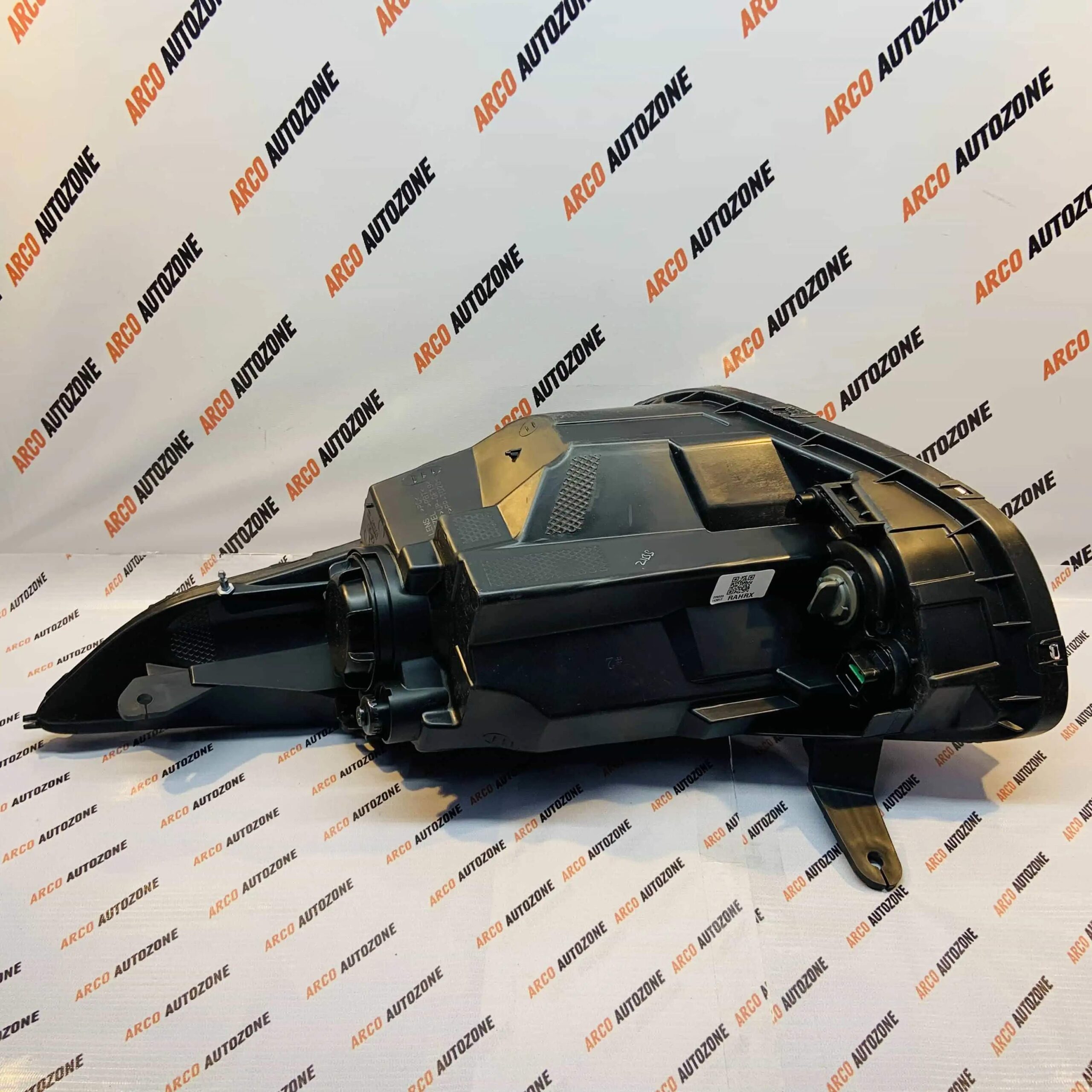 LIGHTING HEAD LIGHT EON RIGHT WITHOUT MOT HYU 921024N020