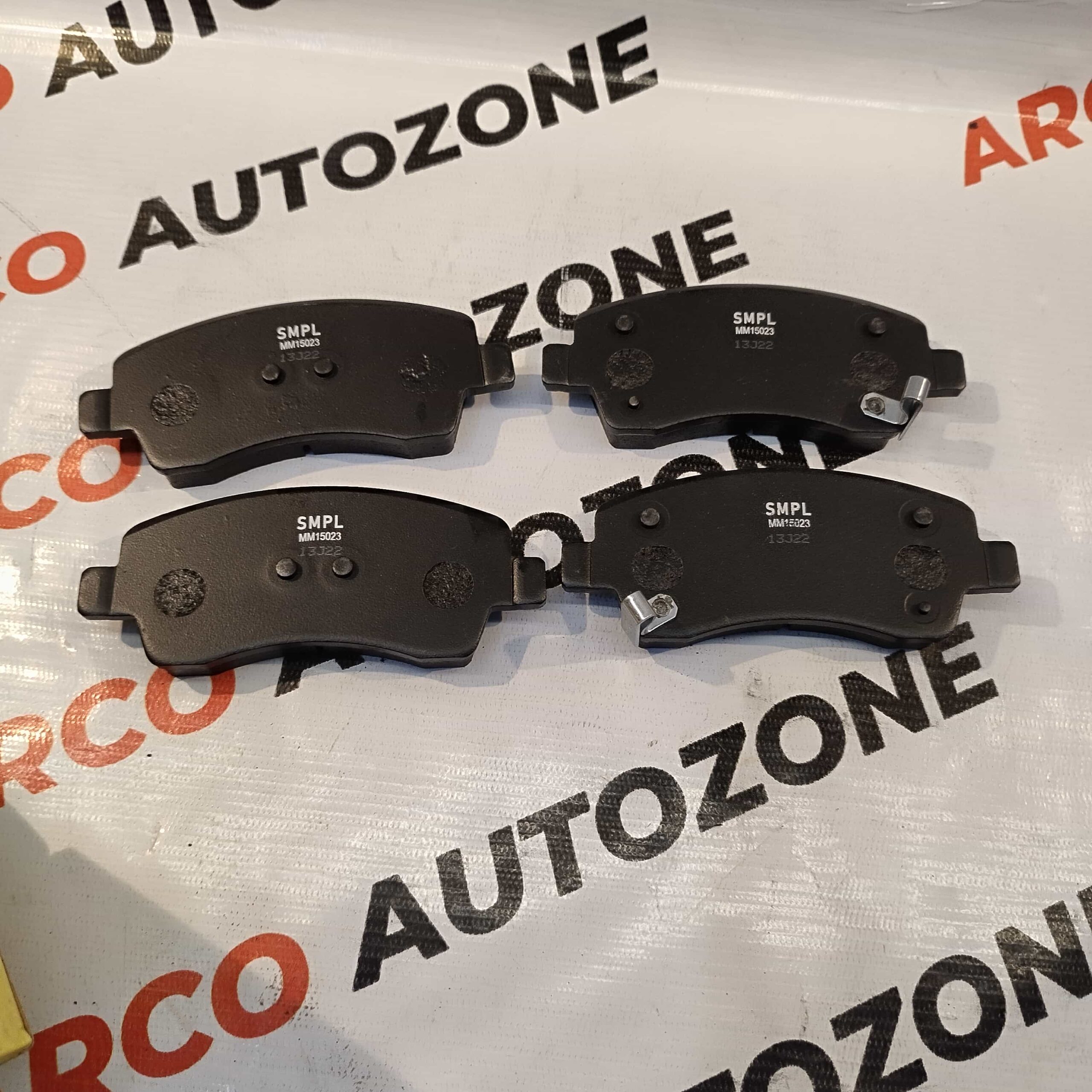 FRONT BRAKE PAD KUV100 SONA MMF15023