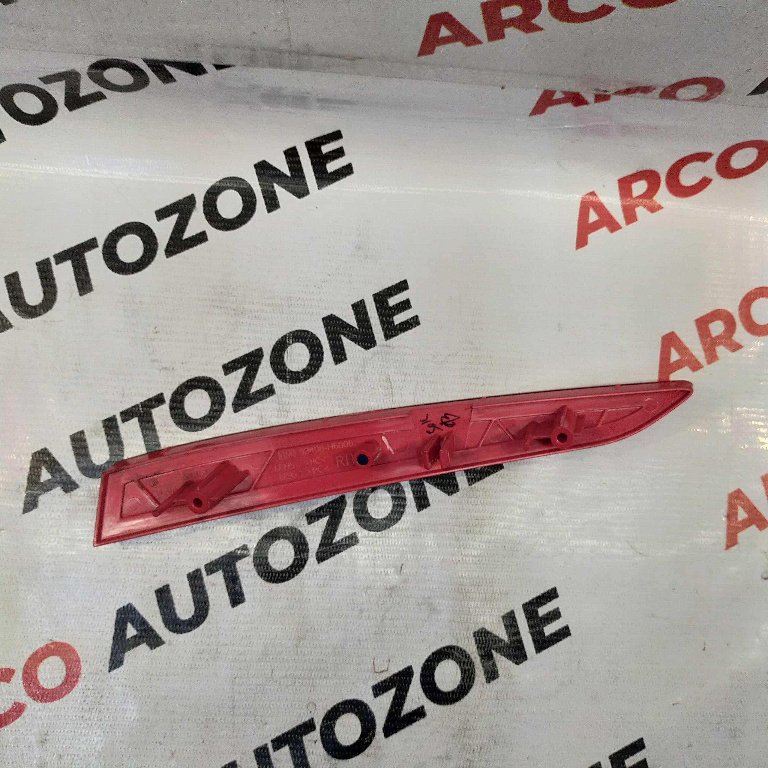 REAR BUMP REFLECTOR VERNA 2018 RIGHT HYU 92406H6000