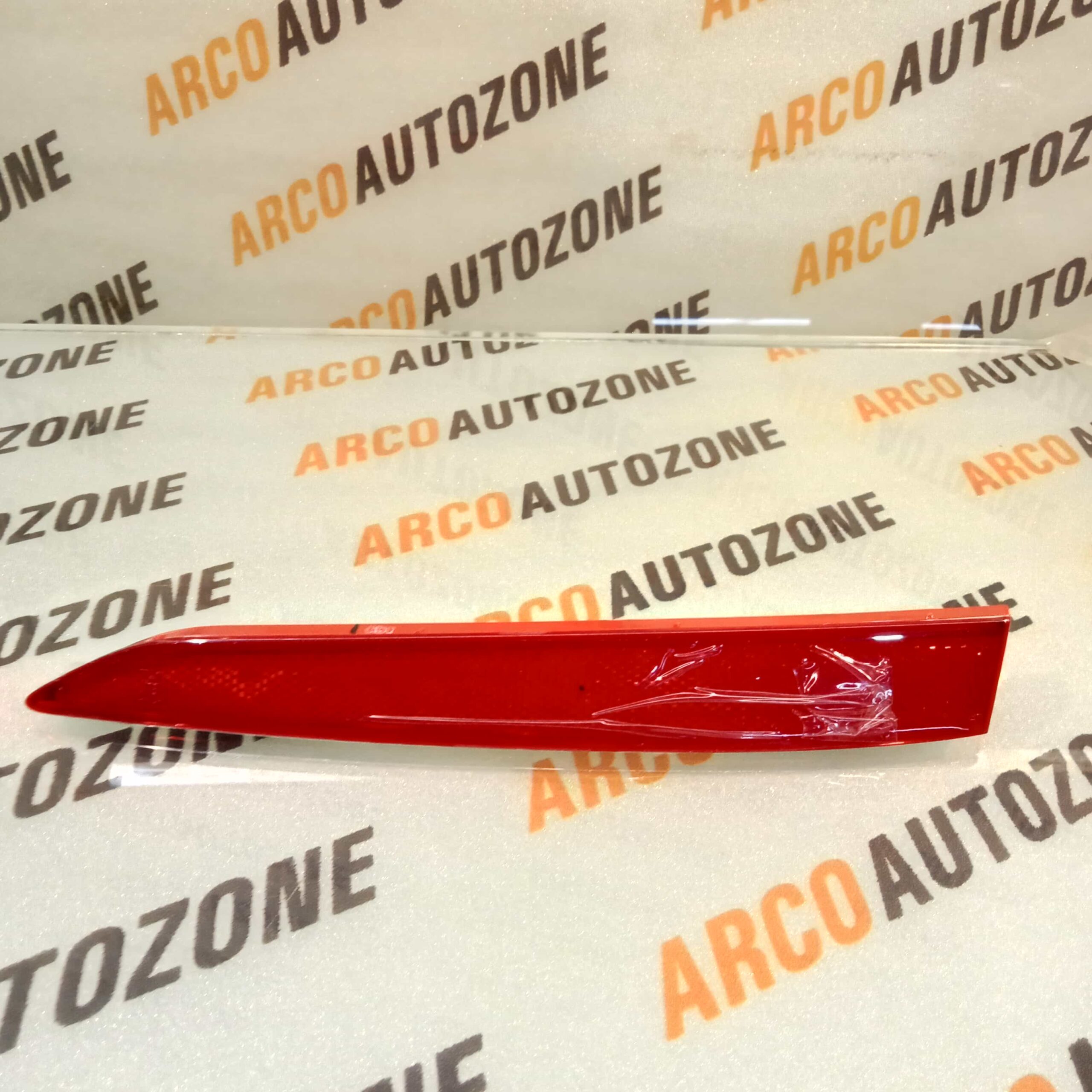 REAR BUMP REFLECTOR VERNA 18 LEFT HYU 92405H6000