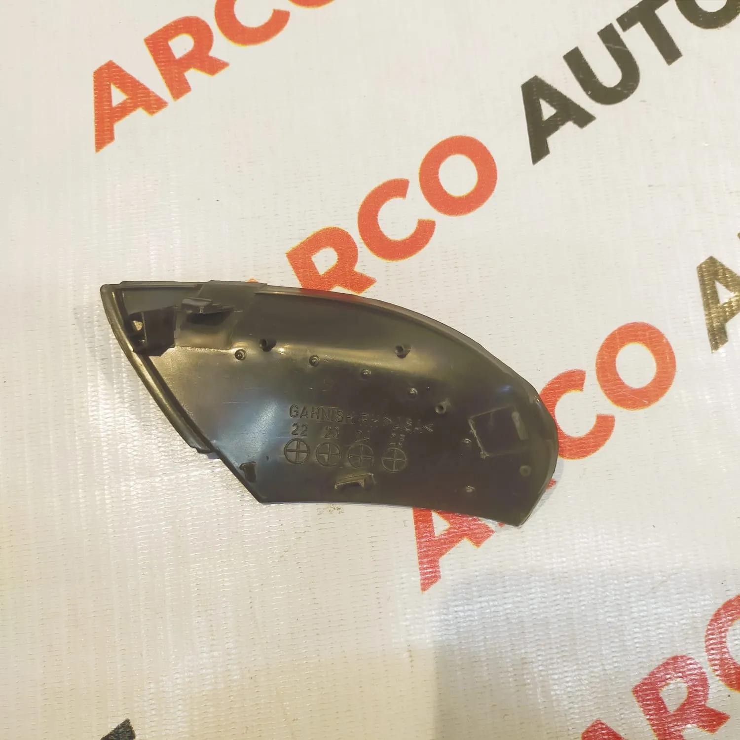 SIDE MIRROR COVER LOWER I20 2020 RIGHT