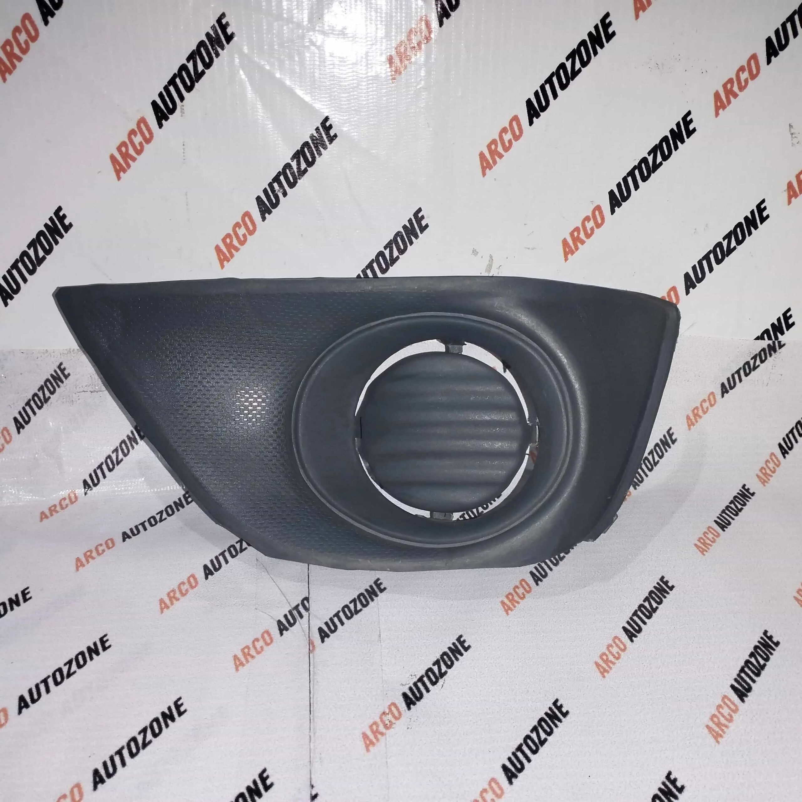 FOG LAMP COVER INNOVA T3 LEFT ACC TYDIN3FLCL