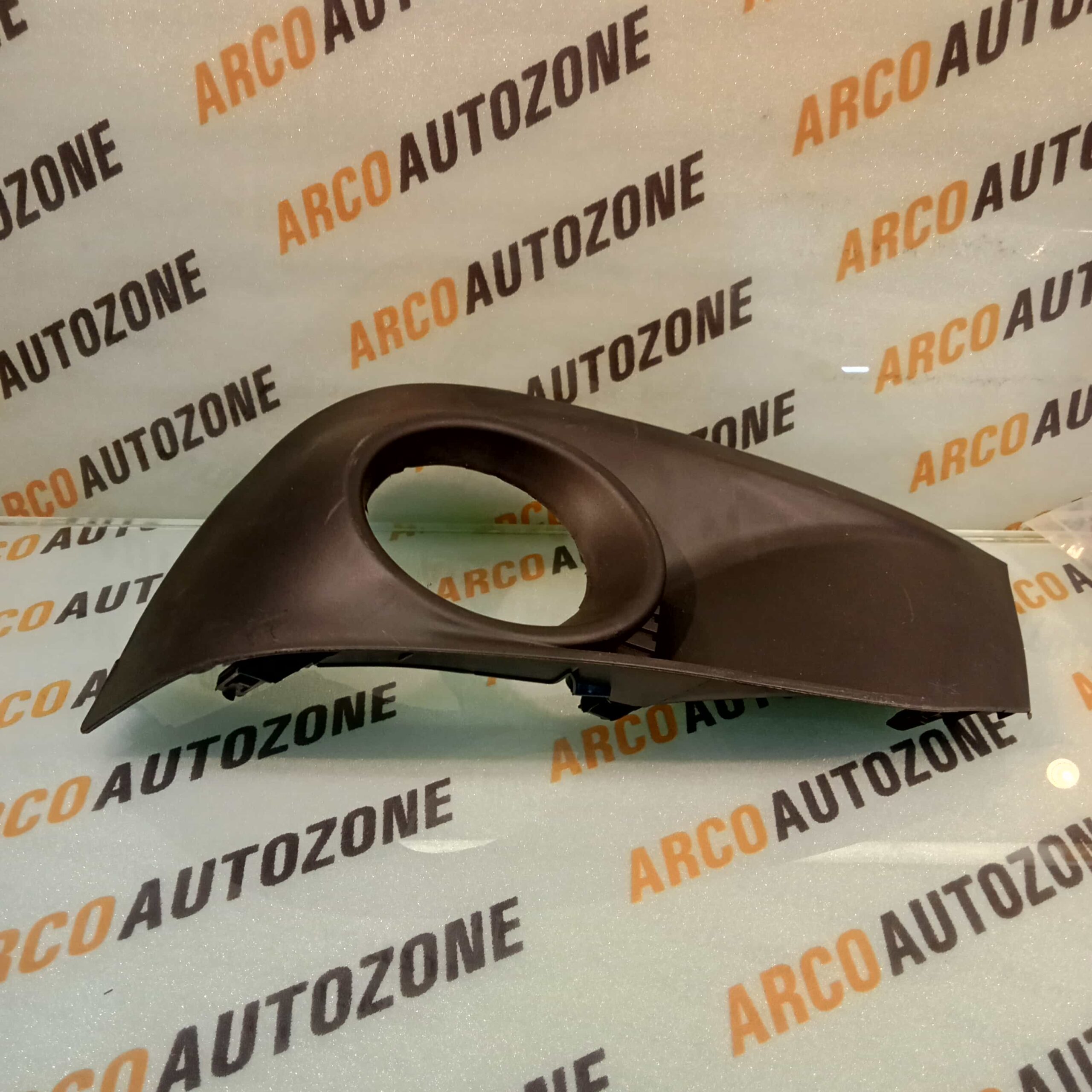 FOG LAMP COVER FORTUNER T2 BLACK LEFT ACC TYDFO4FLCLB