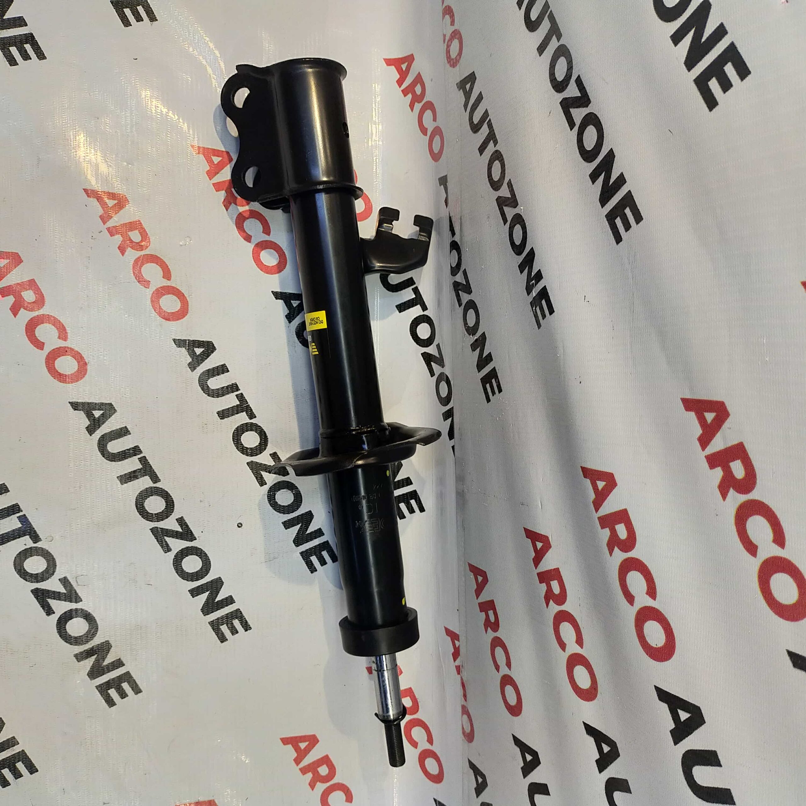 FRONT SHOCKER DATSON GO RIGHT MONROE M2N3G9028
