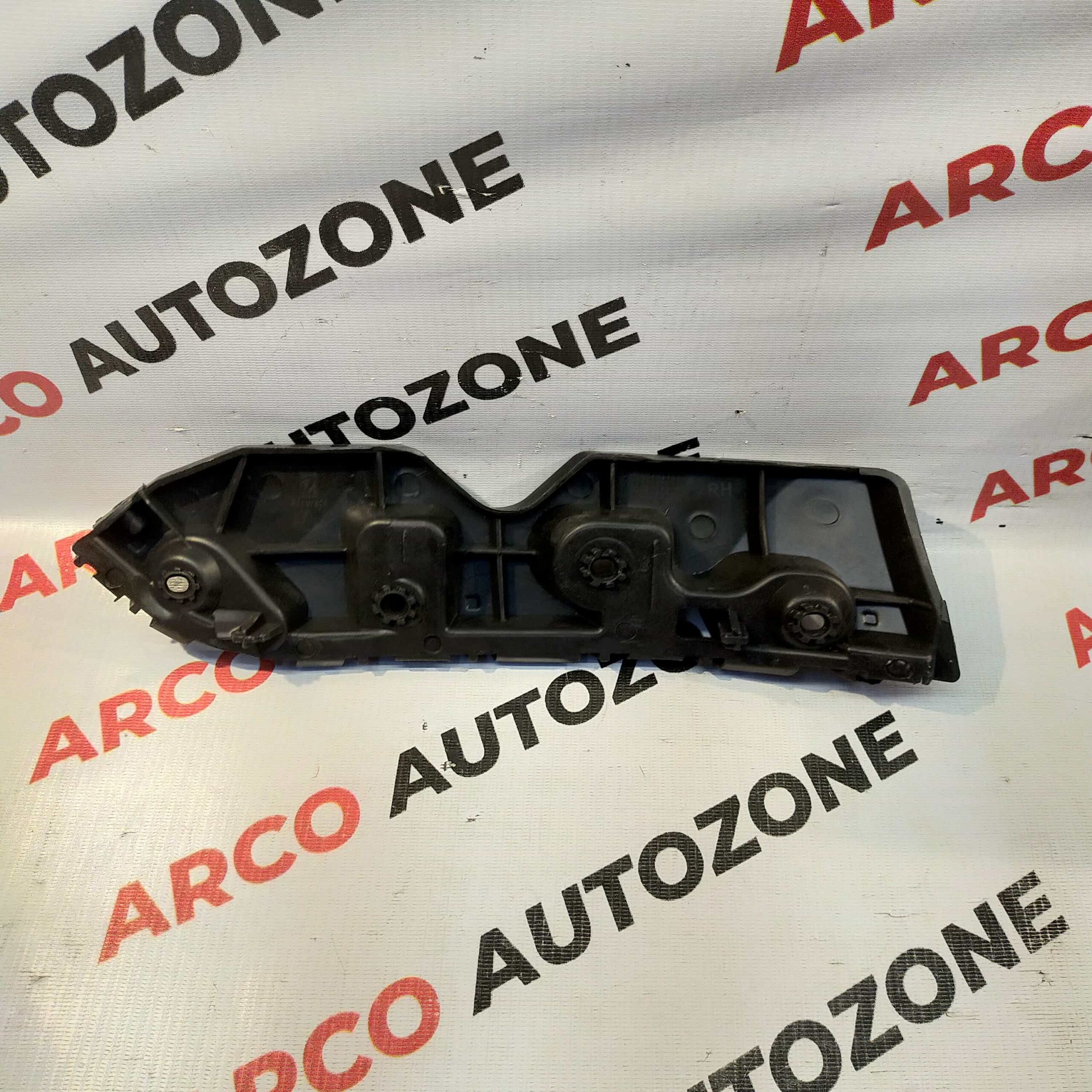 FR BUMPER BRACKET DUSTER T1 RIGHT ACC RNA00112RH