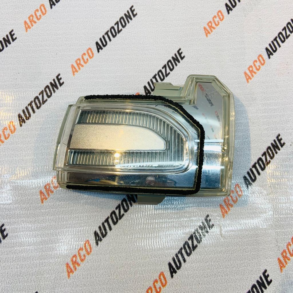 SIDE MIRROR INDICATOR VENUE EXETER RIGHT LOT