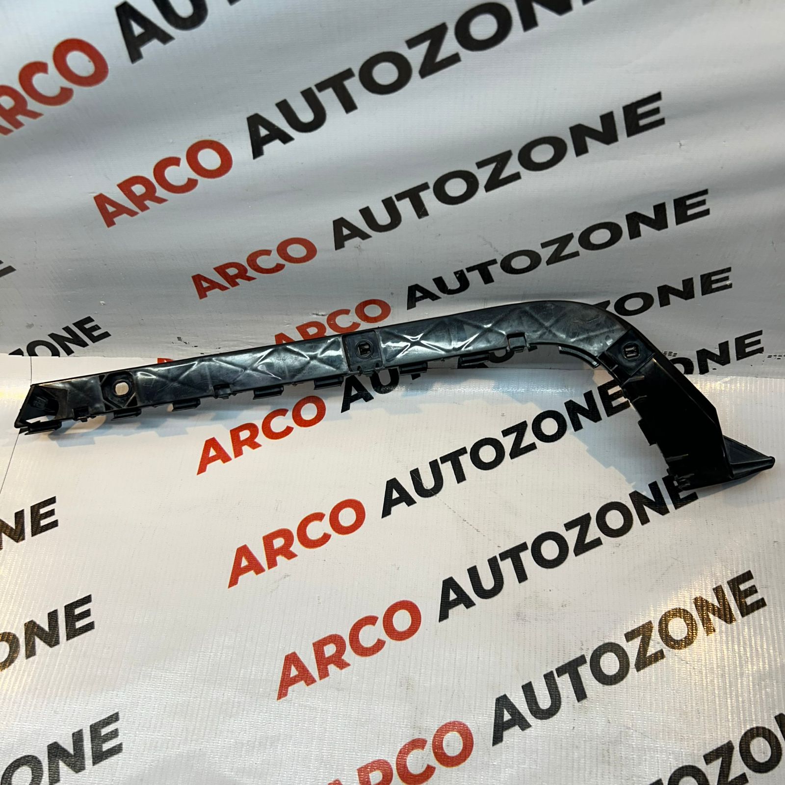 REAR BUMPER BRACKET INNOVA RIGHT ACCU TYDINARBBR