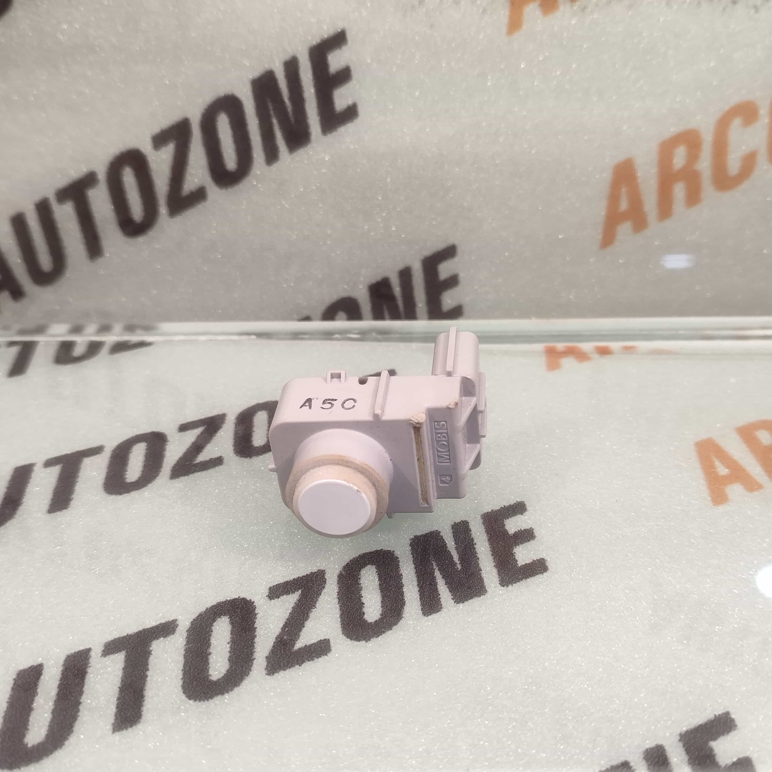 REAR BUMPER SENSOR VERNA 12 CRETA HYU 957201R000