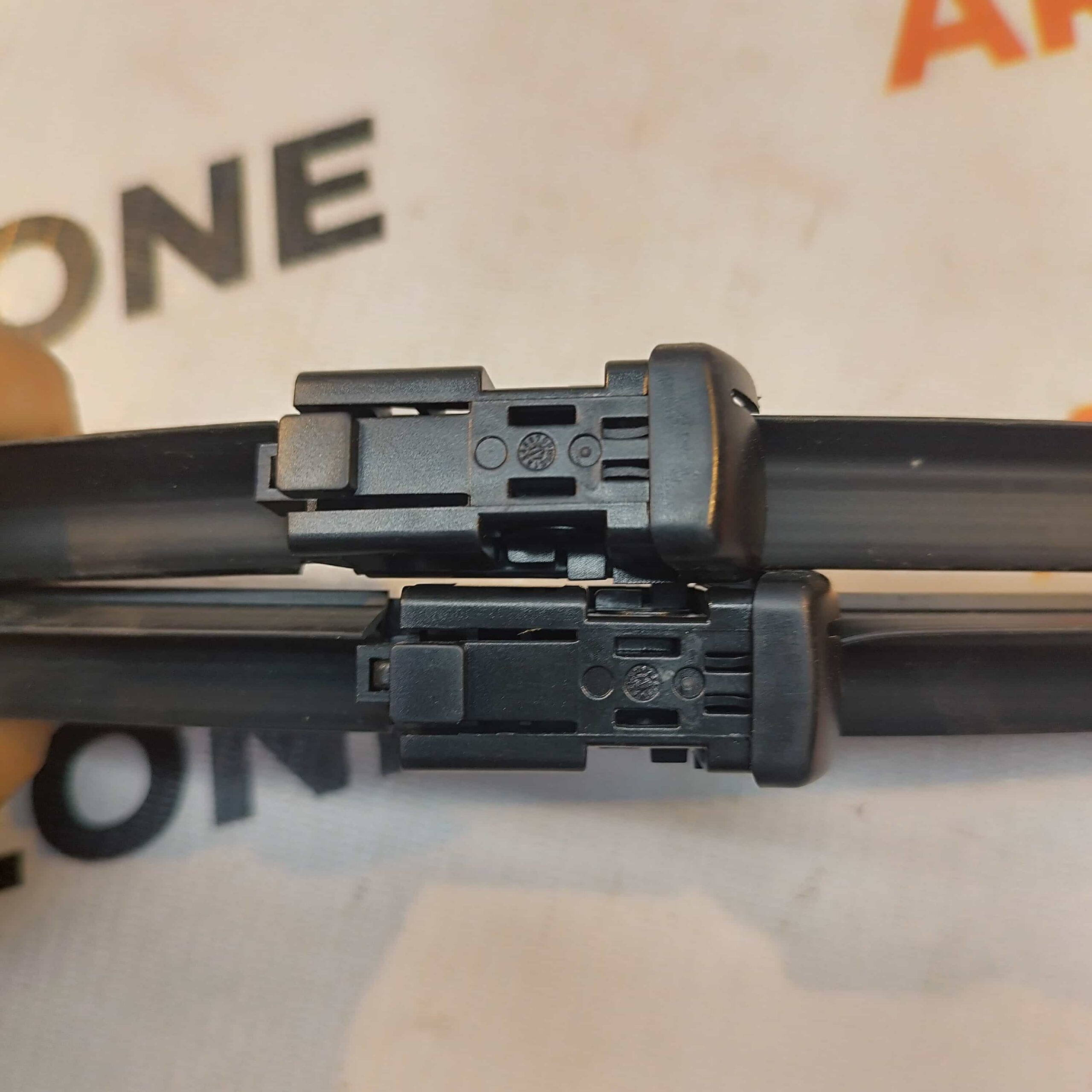 WIPER BLADE SUPERB PUSH BIG 24 18 GE
