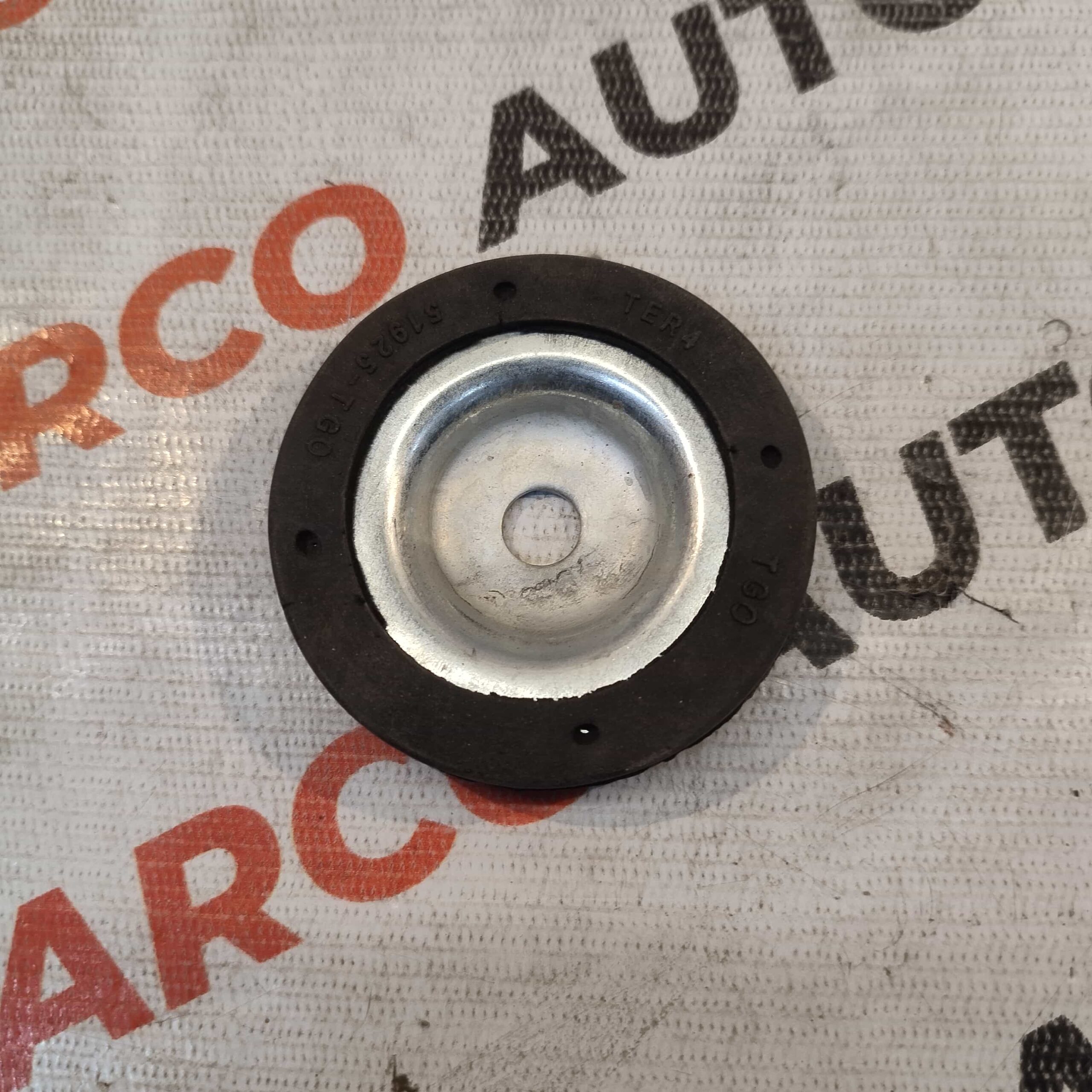 FRONT SHOCKER RETAINER AMAZE BRIO CITY T7 WRV BRV IMP