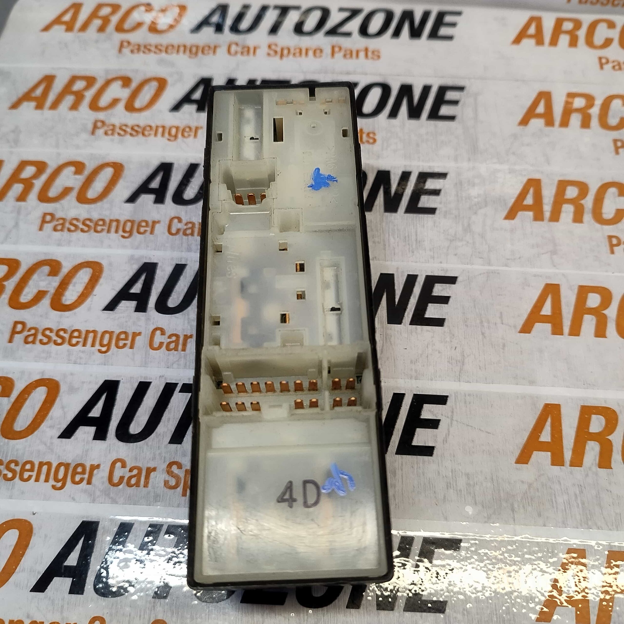 POWER WINDOW SWITCH MAIN MICRA DIESEL RIGHT GENUINE 254013AA1C