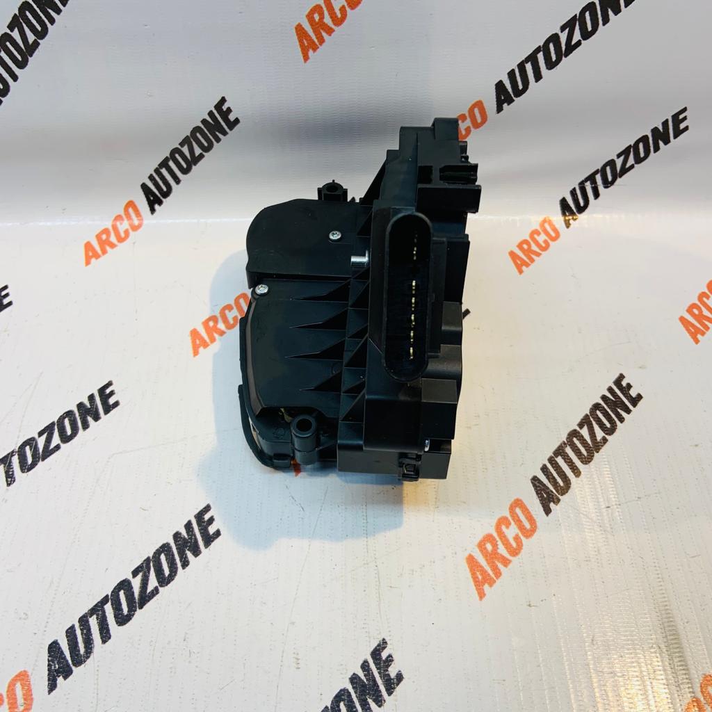 DOOR LATCH ECOSPORT FRONT RIGHT IMP 8A6AA21812AJ
