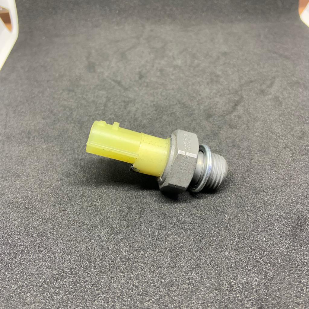 OIL PRESSURE SWITCH DUSTER MICRA KWID 85 IMP 2524000Q0A