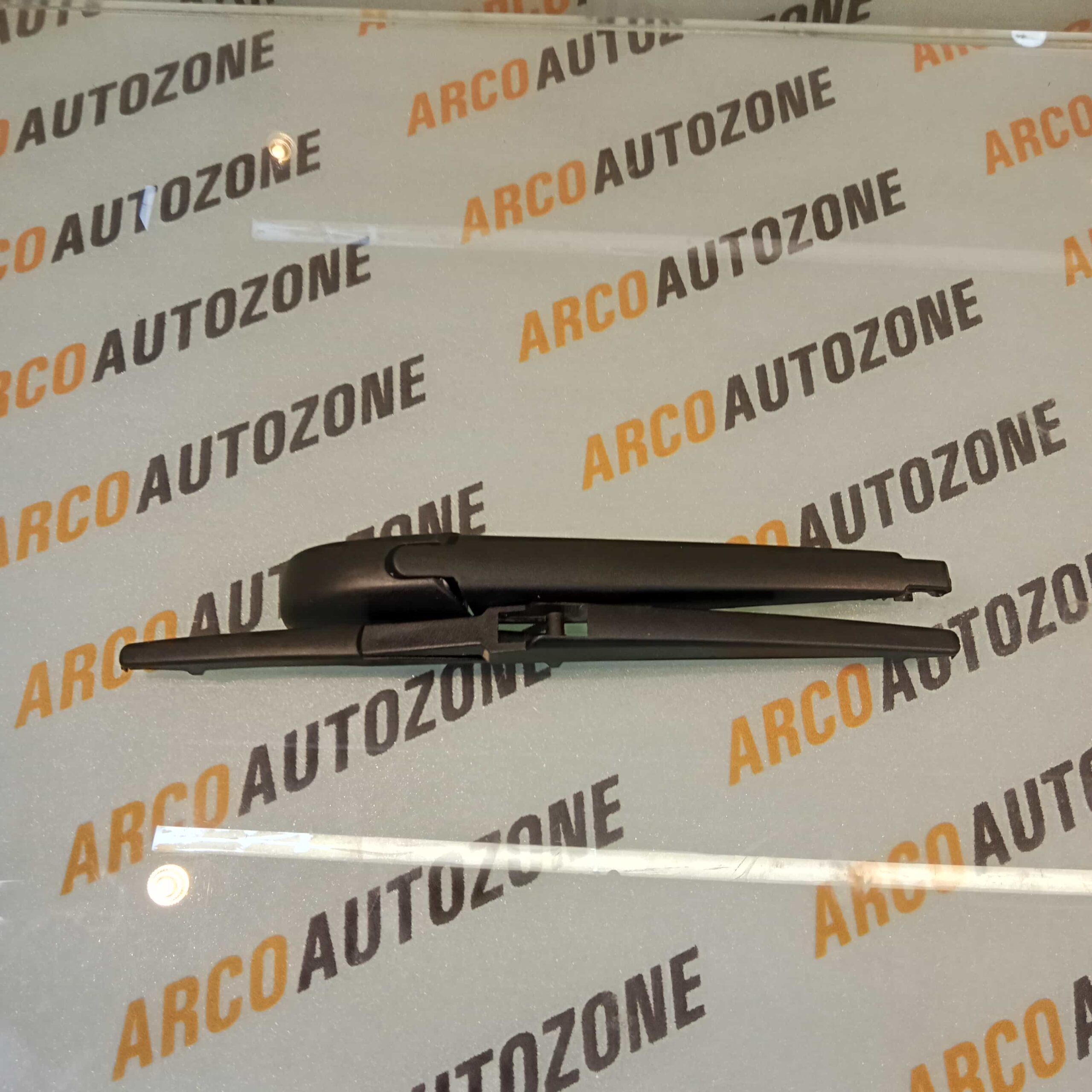 REAR WIPR ARM WITH BLADE ELITE IMP DLWR037B
