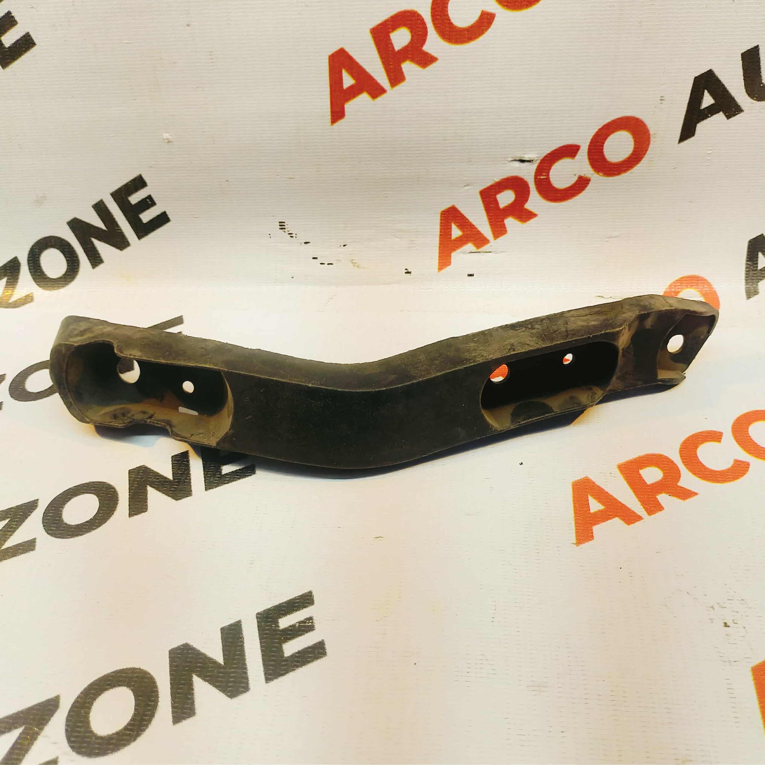REAR BUMPER BRACKET FIESTA LEFT SMALL