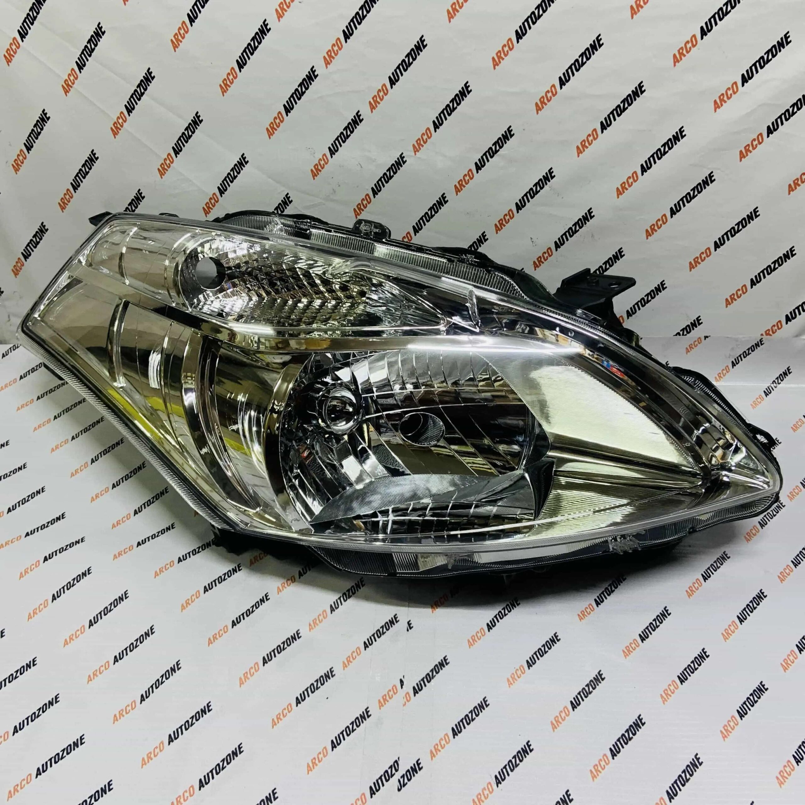LIGHTING HEAD LIGHT ERTIGA T1 RIGHT 35121M60M00