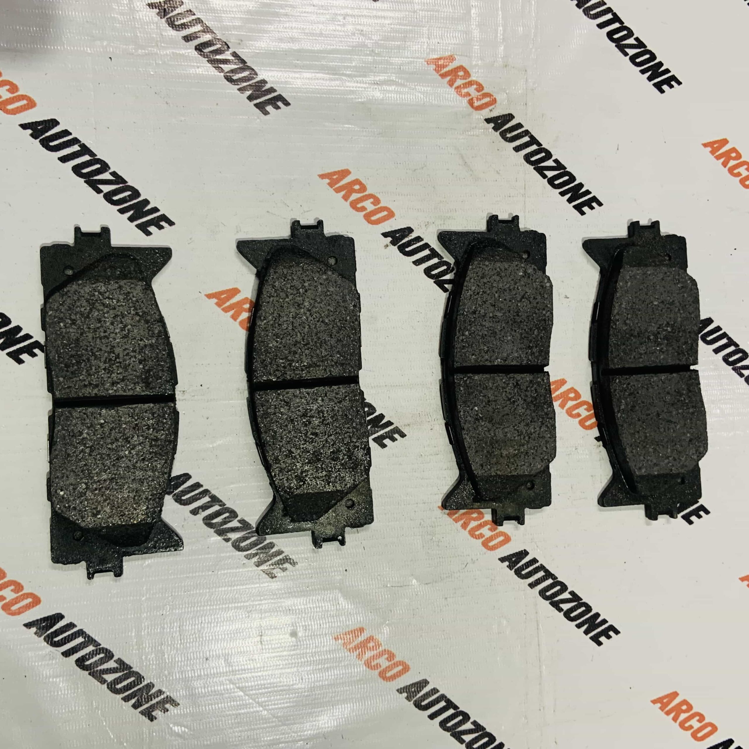 FRONT BRAKE PAD CAMRY ROULOUNDS