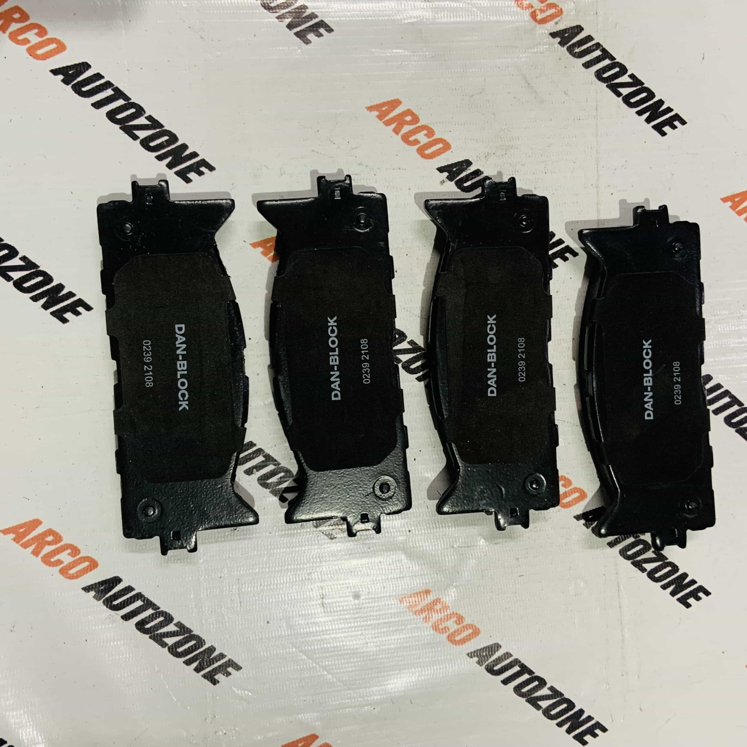 FRONT BRAKE PAD CAMRY ROULOUNDS