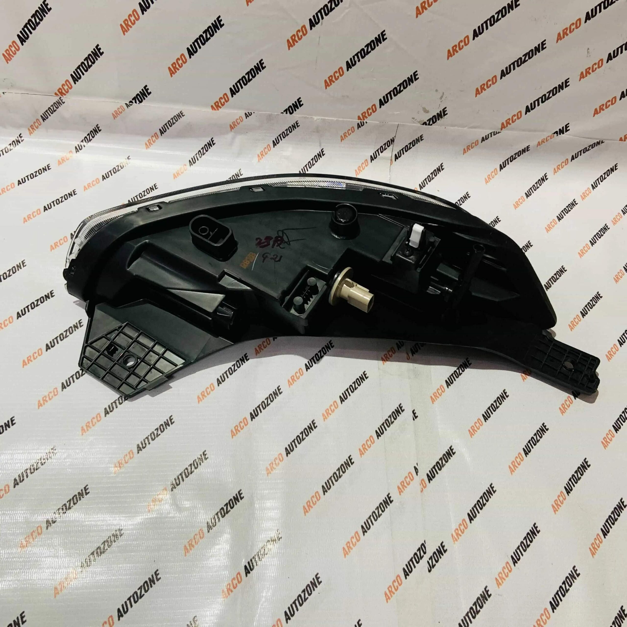 LIGHTING HEAD LIGHT VENUE UPPER LEFT T1 HYU 92207K3000