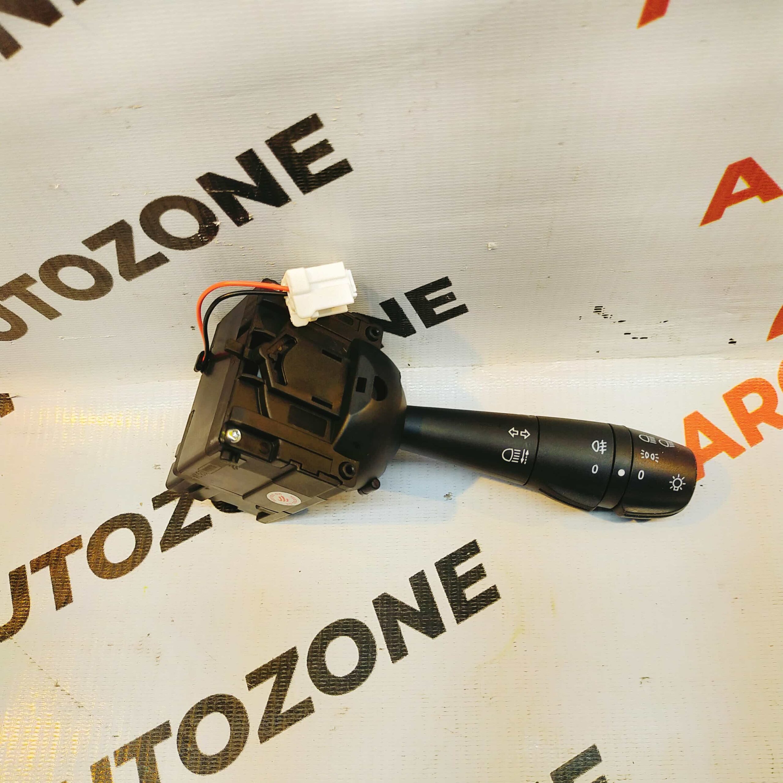 HEAD LIGHT COMBI DUSTER T3 MINDA LSW12062