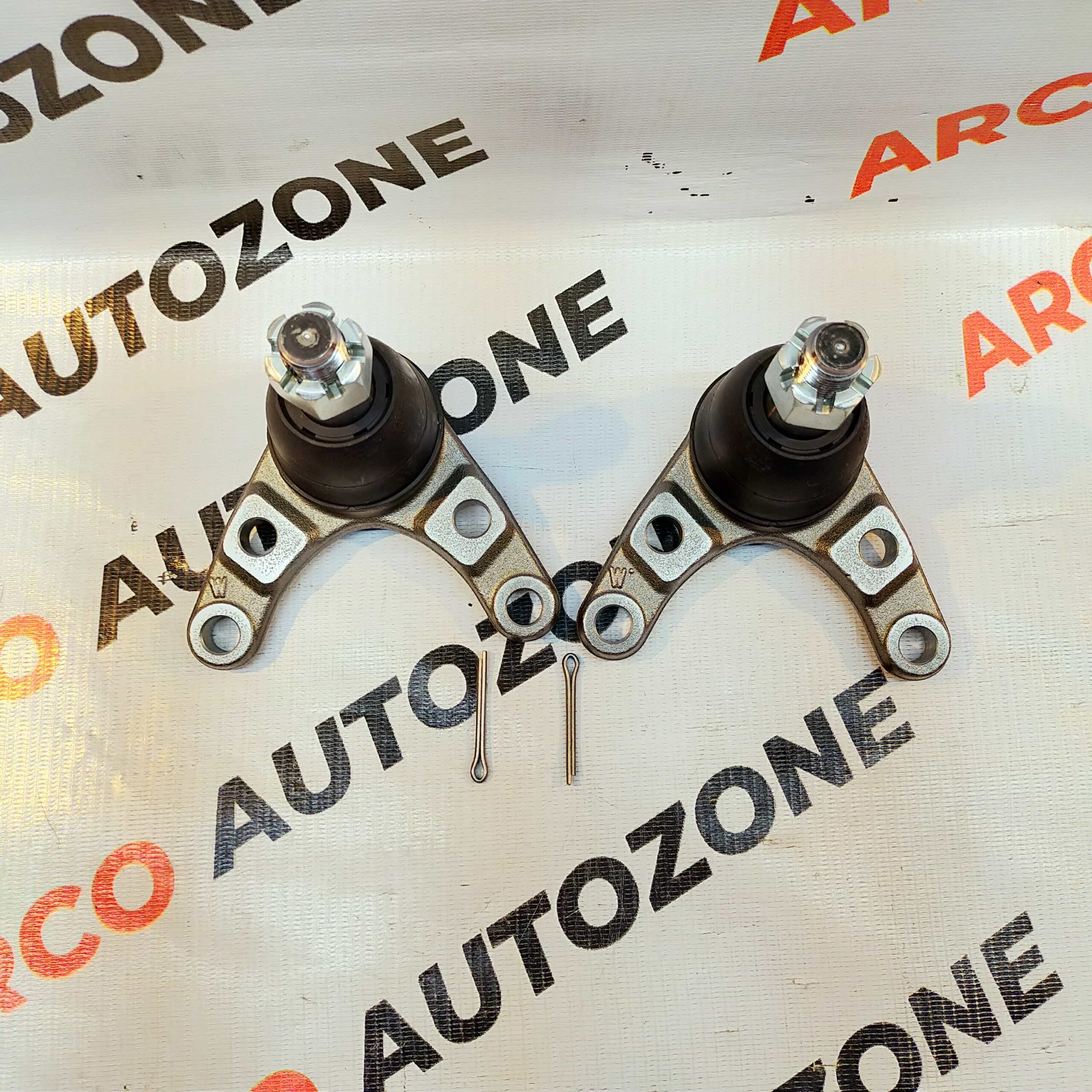 ARM BALL JOINT ENDEAVOUR T2 LOWER SET 333 UR6134550
