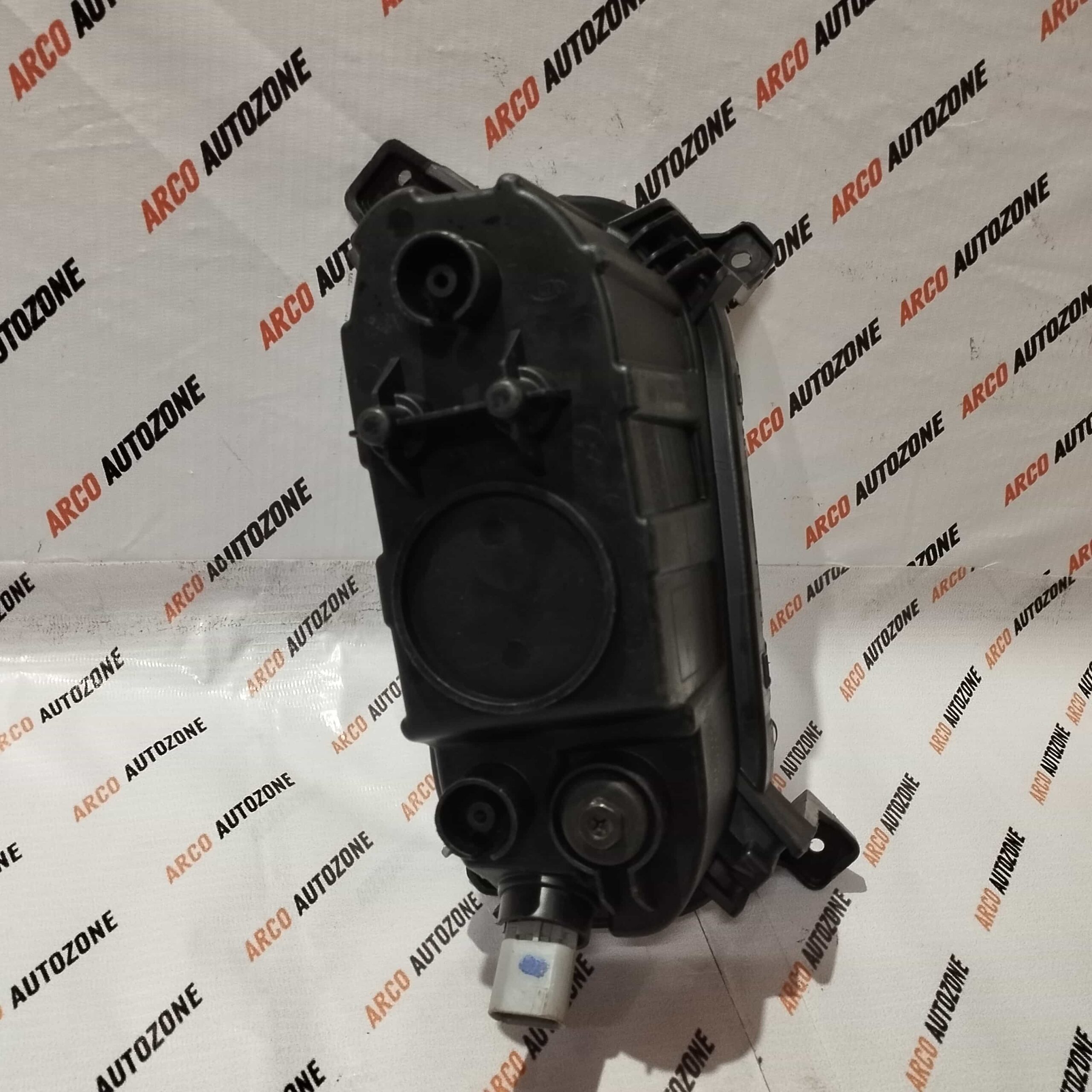 FOG LAMP SELTOS 1ST GEN LEFT SEMI USED 92201Q6100