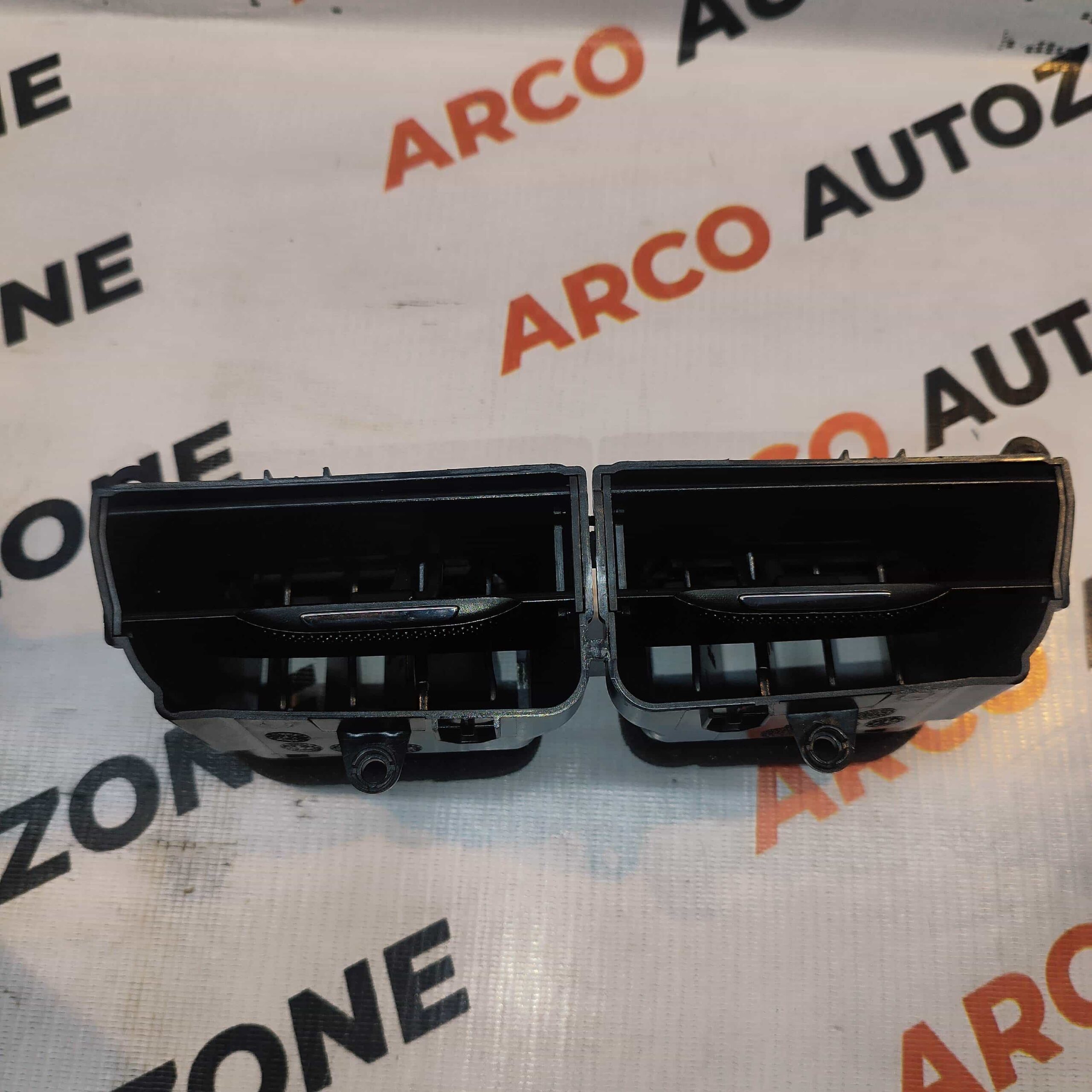 AC VENT KWID CENTRE CUT TYPE 687602157R
